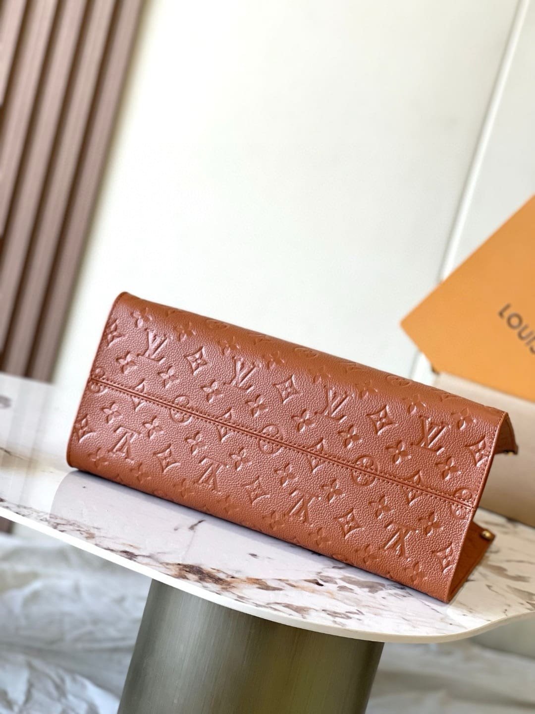 Louis Vuitton M12775 OnTheGo MM
