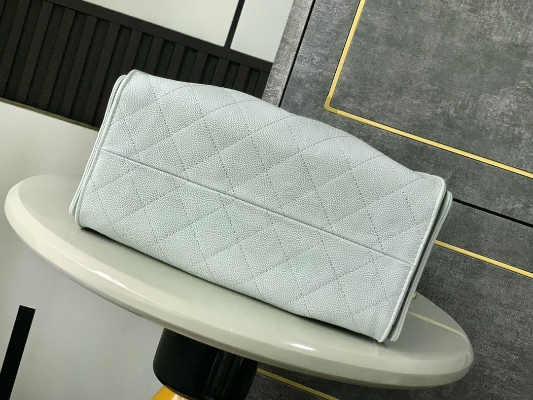 CHANEL 25 Small Handbag