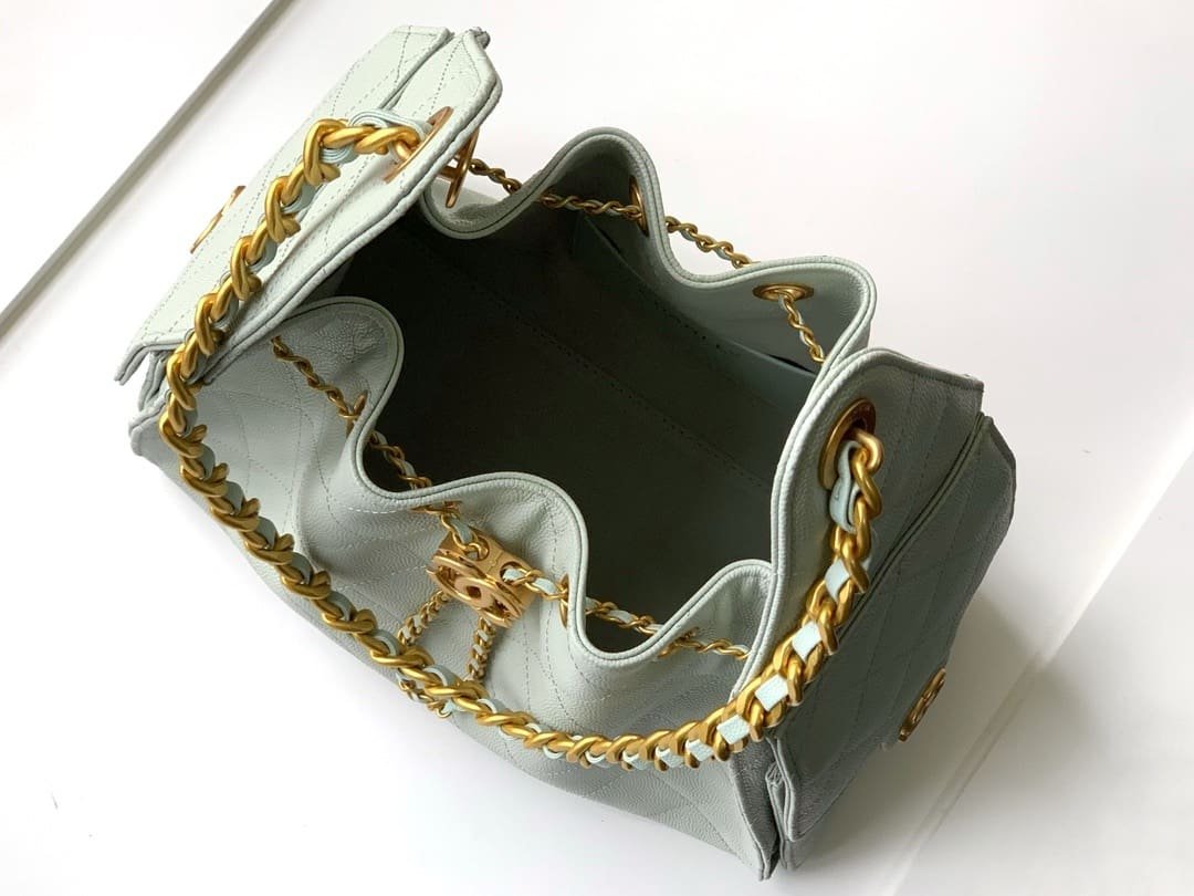CHANEL 25 Small Handbag