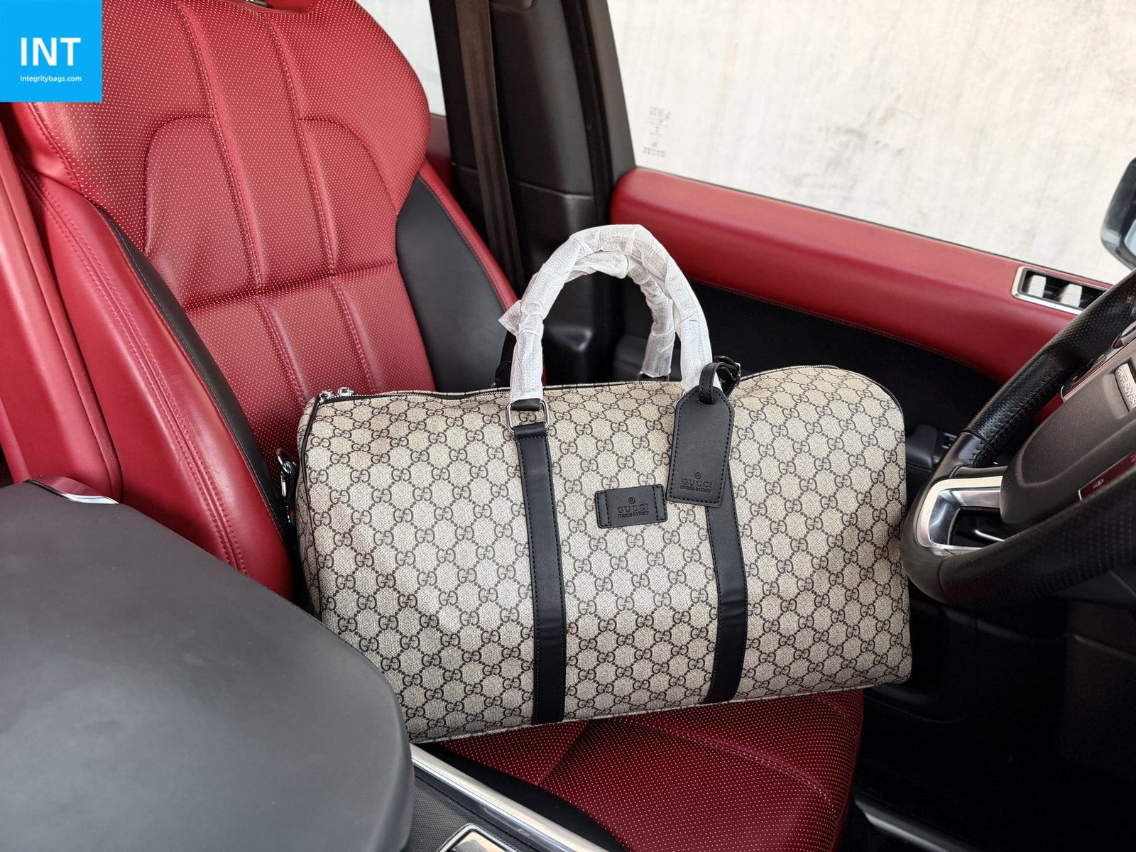 GUCCI LARGE DUFFLE BAG