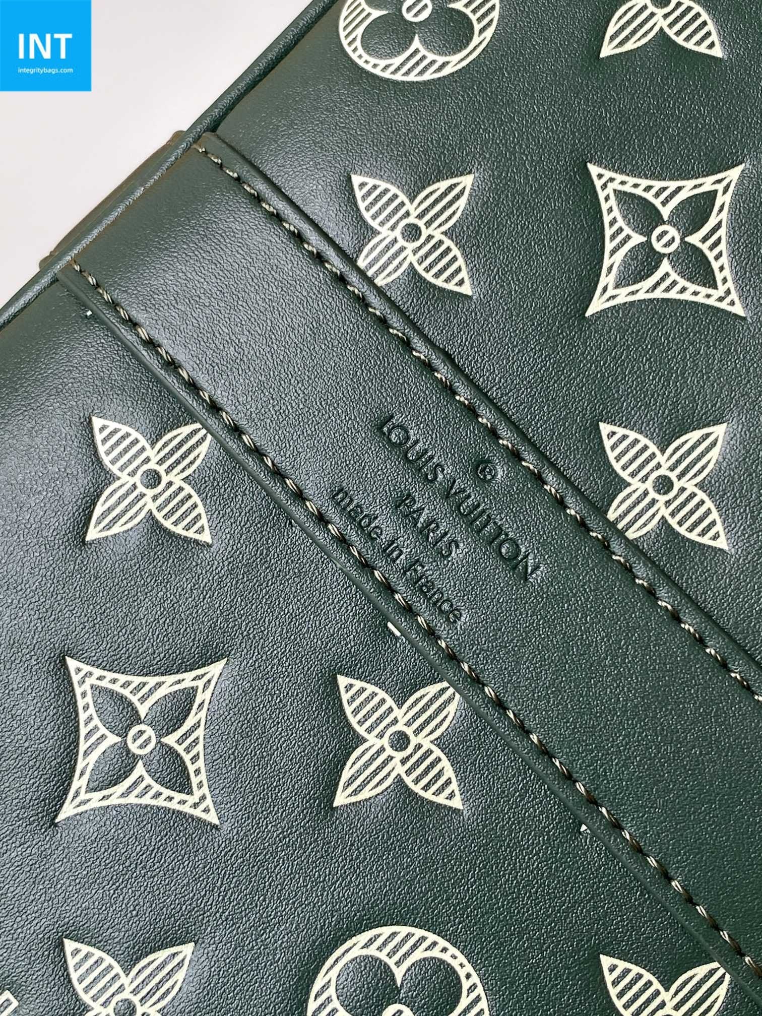 Louis Vuitton M27179 Keepall Bandoulière 50