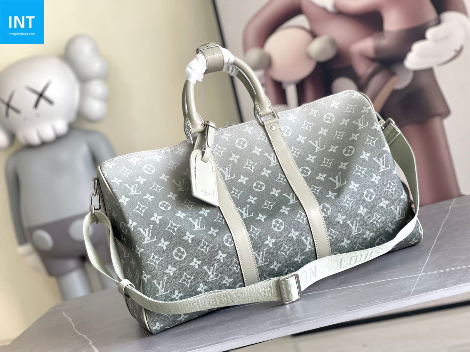 Louis Vuitton M11718 KEEPALL BANDOULIÈRE 45 travel bag