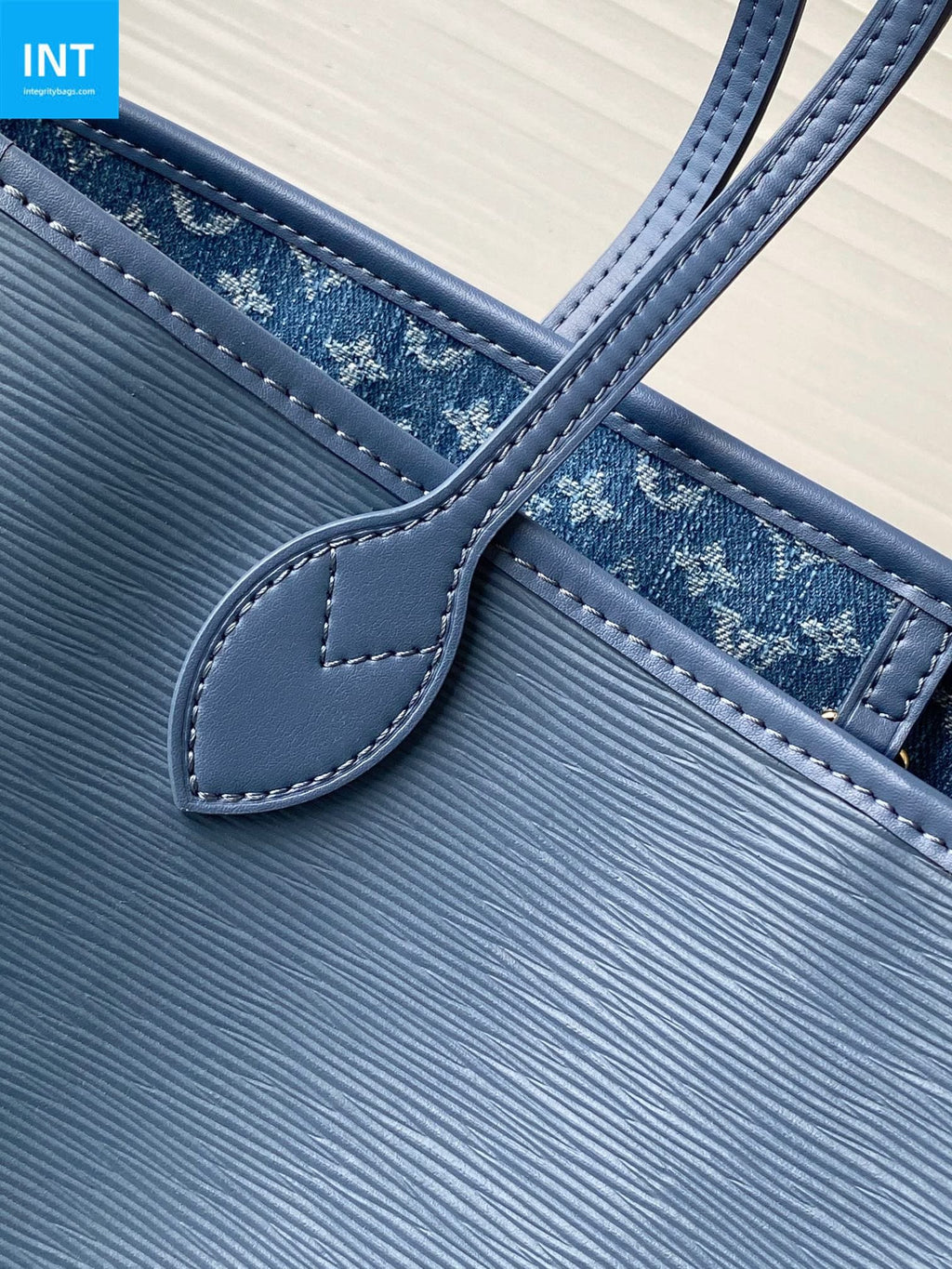 Louis Vuitton M14856 Neverfull MM