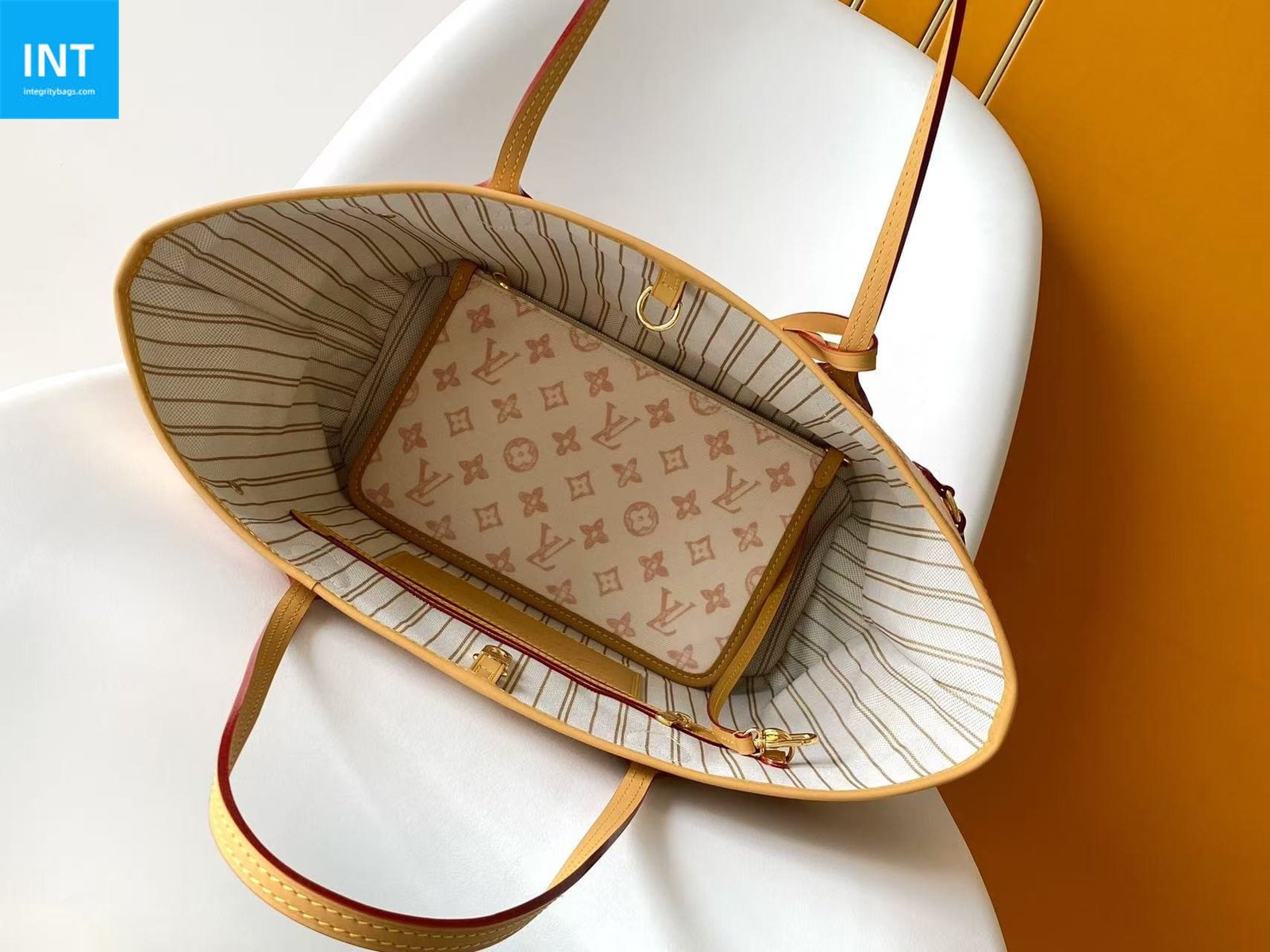 Louis Vuitton M27521 Neverfull MM