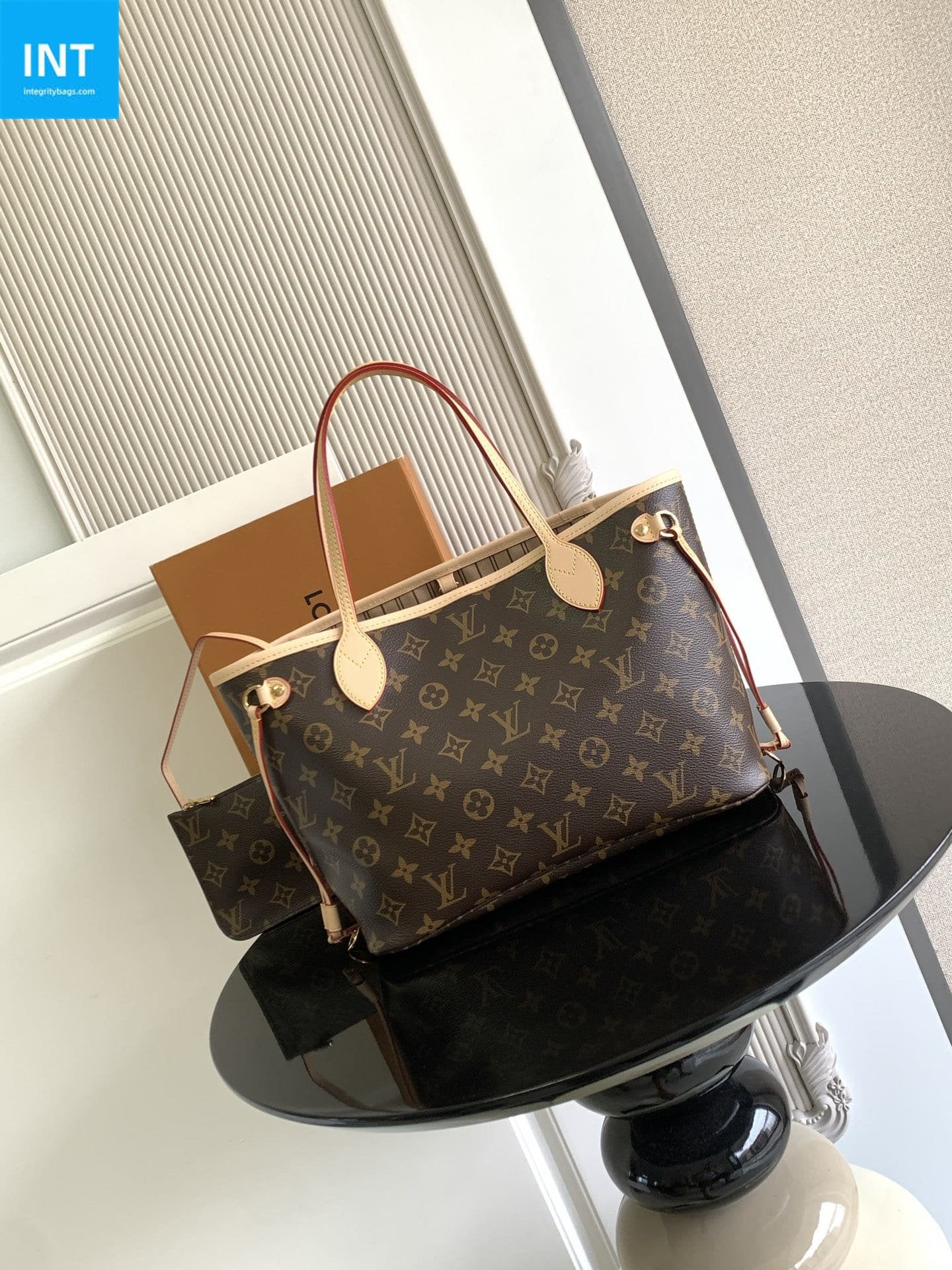 Louis Vuitton M46979 Neverfull PM