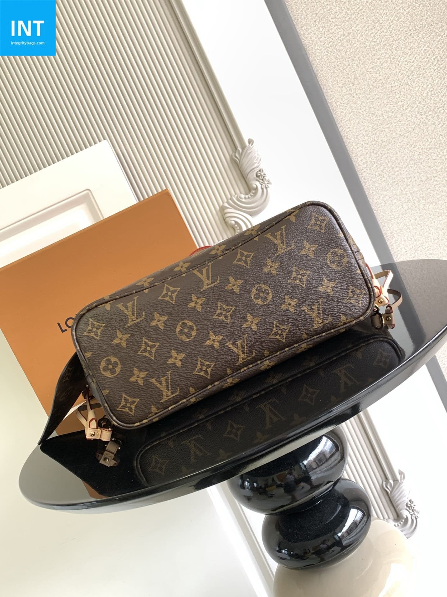 Louis Vuitton M46979 Neverfull PM