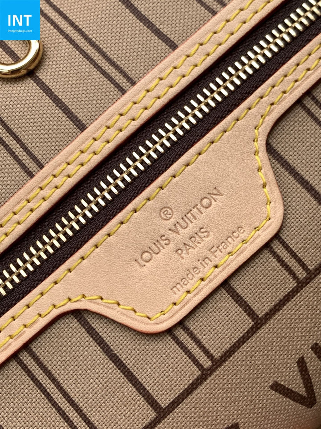 Louis Vuitton M46979 Neverfull PM