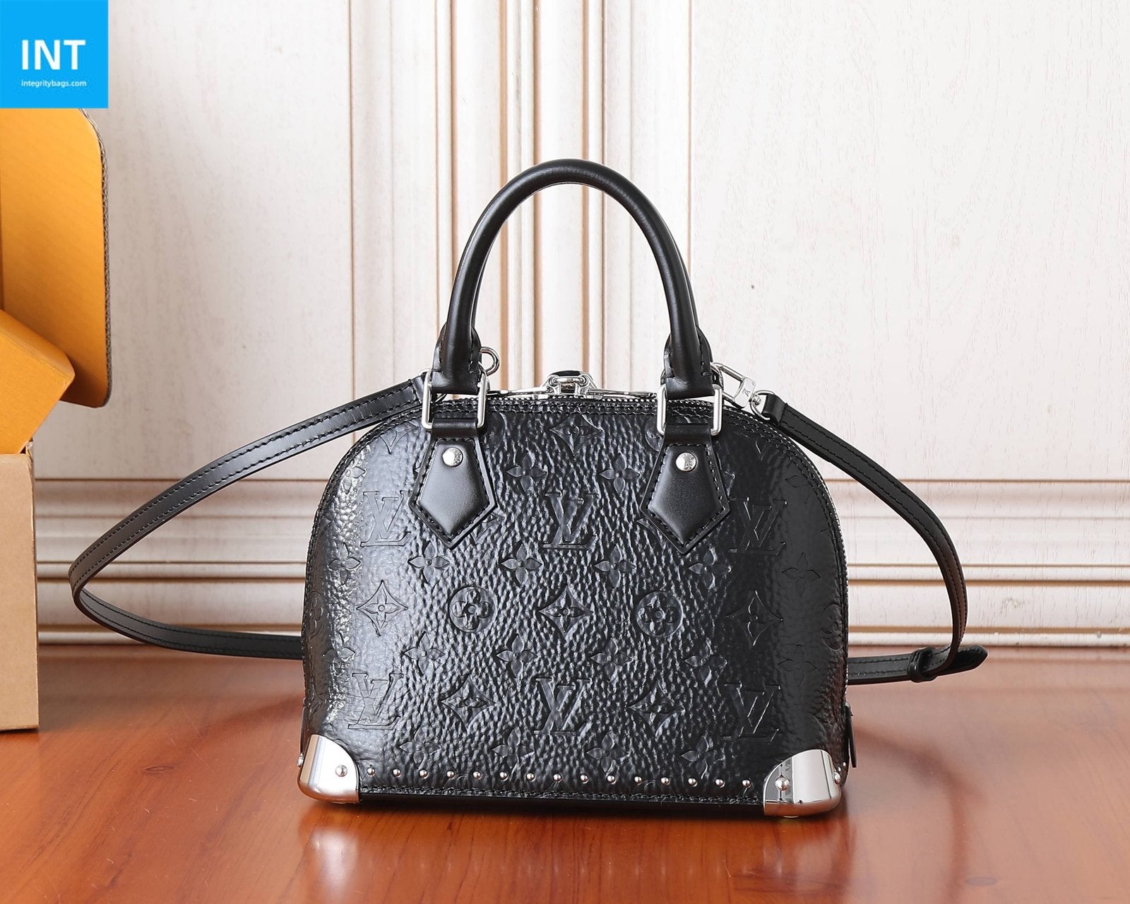 Louis Vuitton M27812 Alma Trunk BB