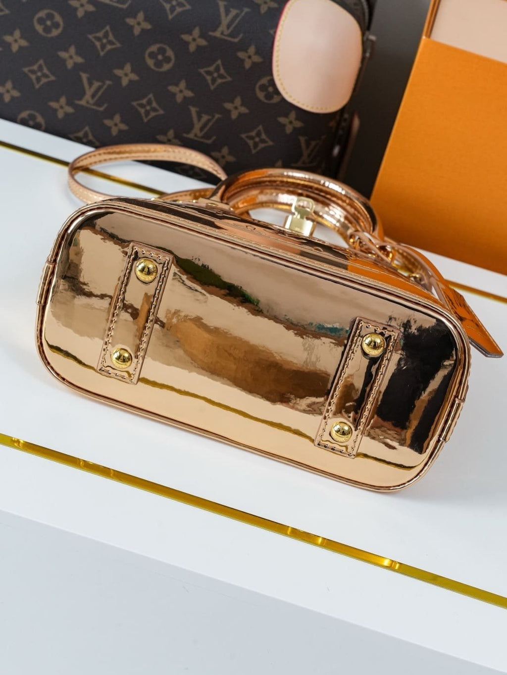 Louis Vuitton M27037 Alma BB