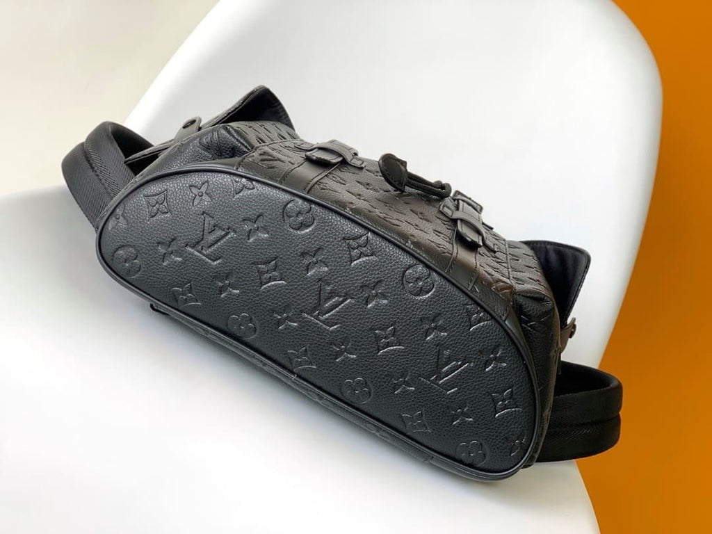 Louis Vuitton M20899 Christopher PM