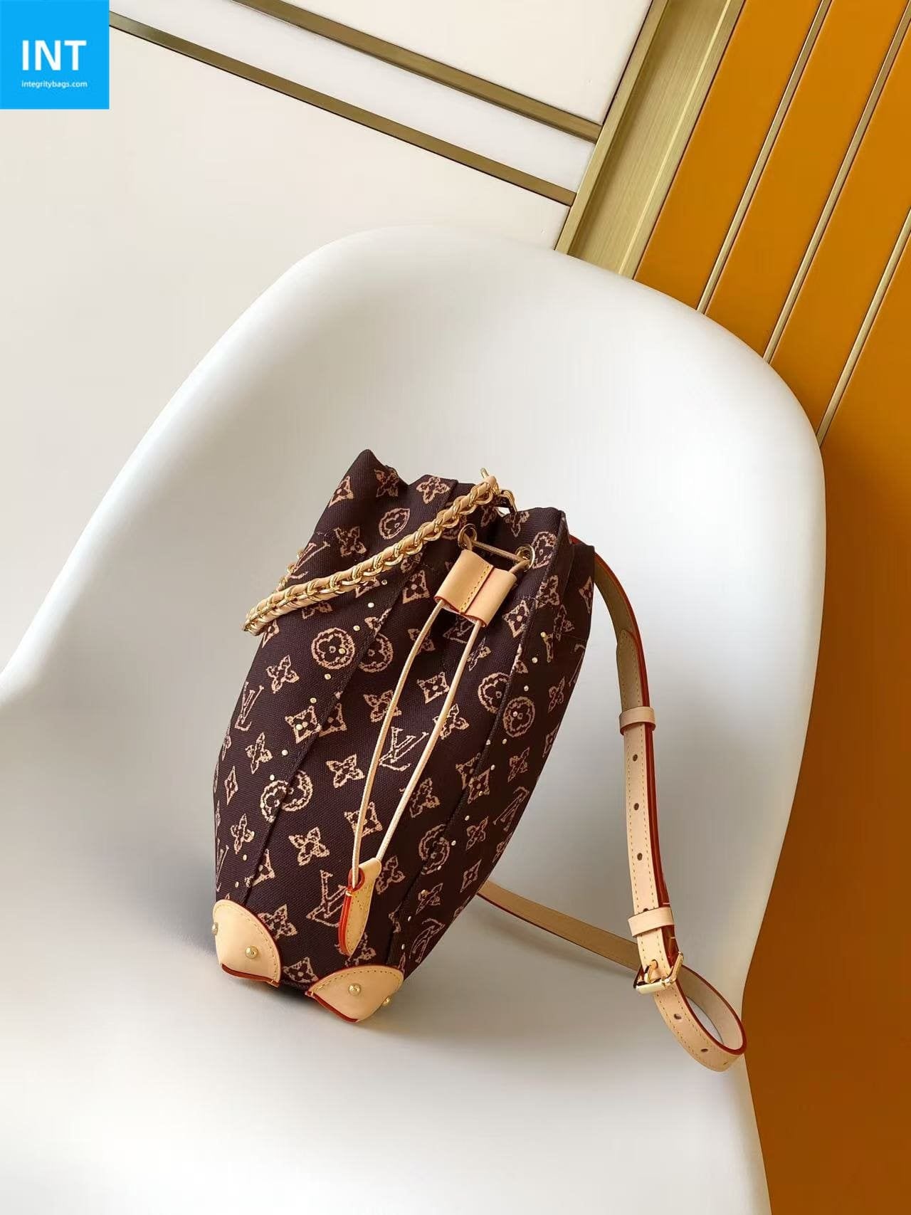 Louis Vuitton M28103 Noé Trunk