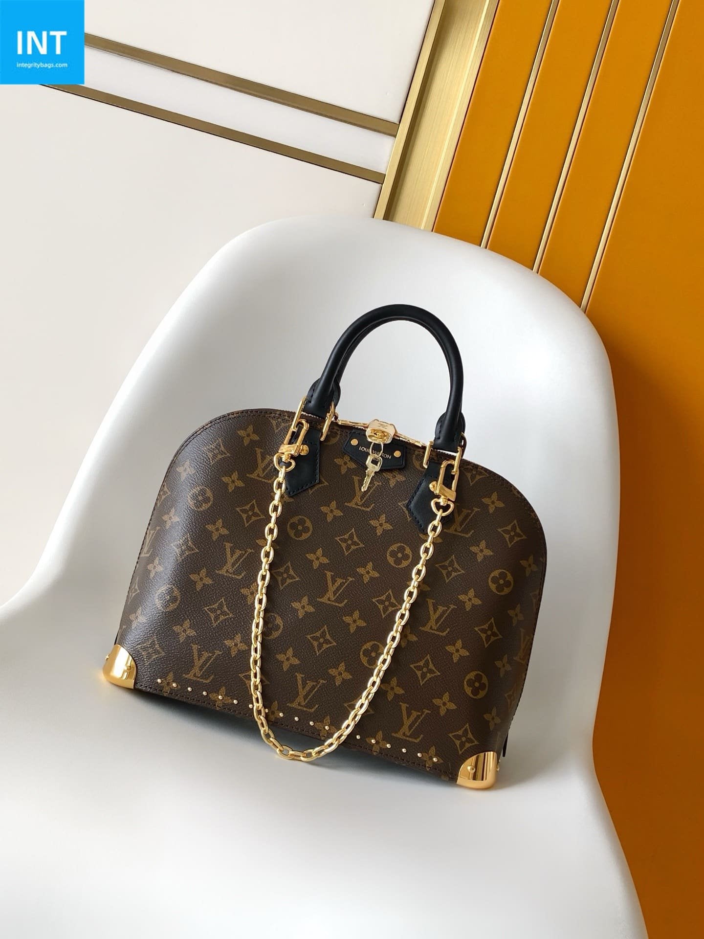 Louis Vuitton M27216 Alma Trunk PM
