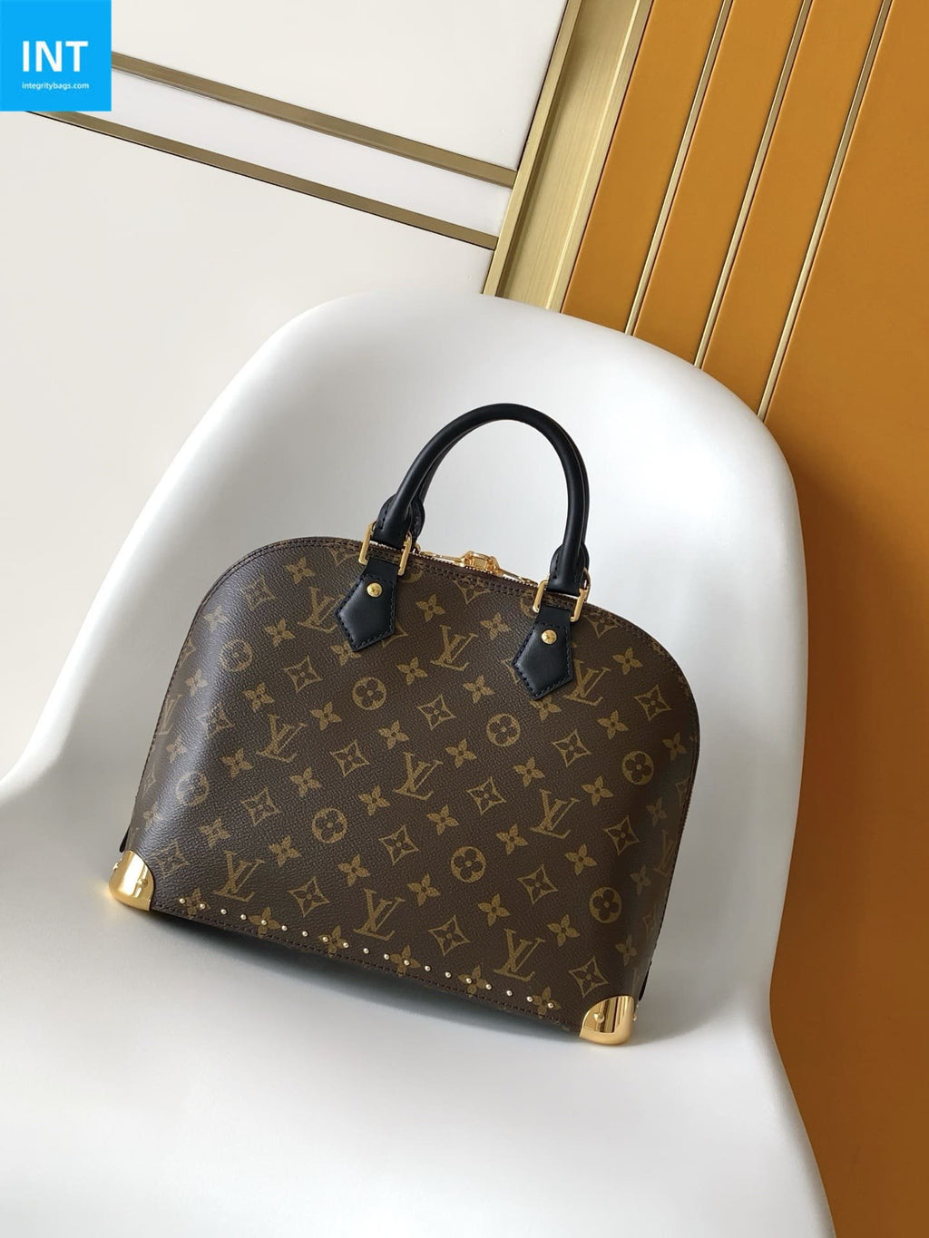 Louis Vuitton M27216 Alma Trunk PM