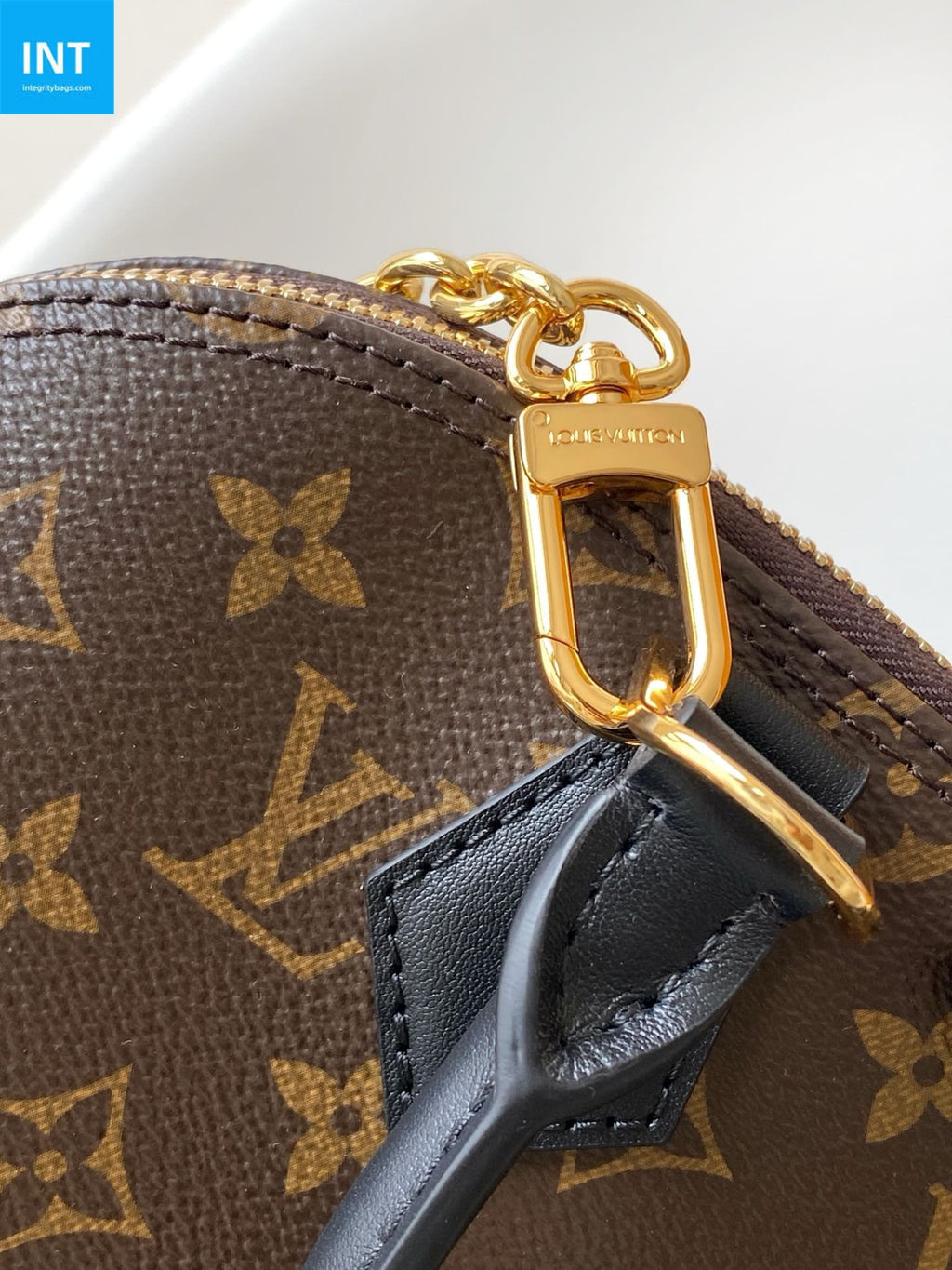 Louis Vuitton M27216 Alma Trunk PM