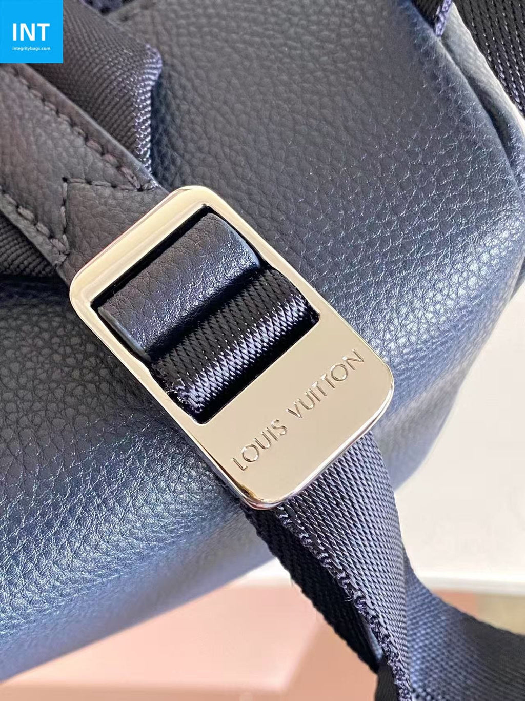 Louis Vuitton M26022 Discovery Work Backpack