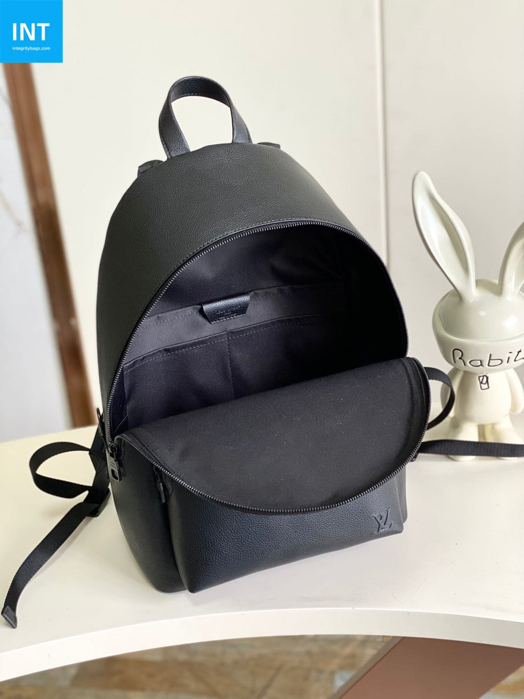 Louis Vuitton M15259 Discovery Work Backpack