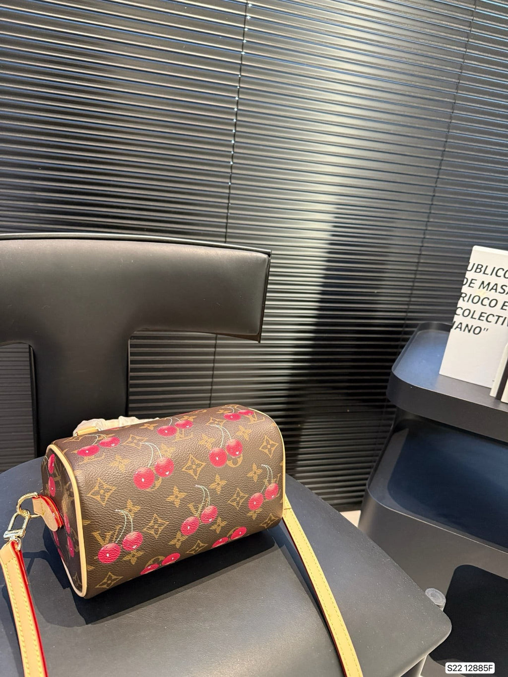 Louis Vuitton M13094 LV x TM Speedy Bandoulière 20