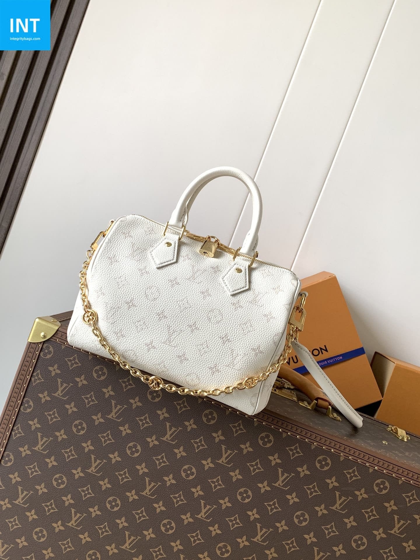 Louis Vuitton M26690 Speedy Bandoulière 25