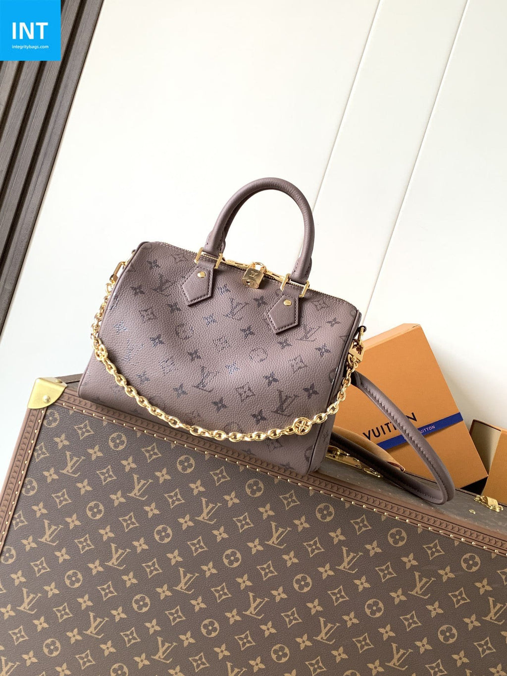 Louis Vuitton M26691 Speedy Bandoulière 25