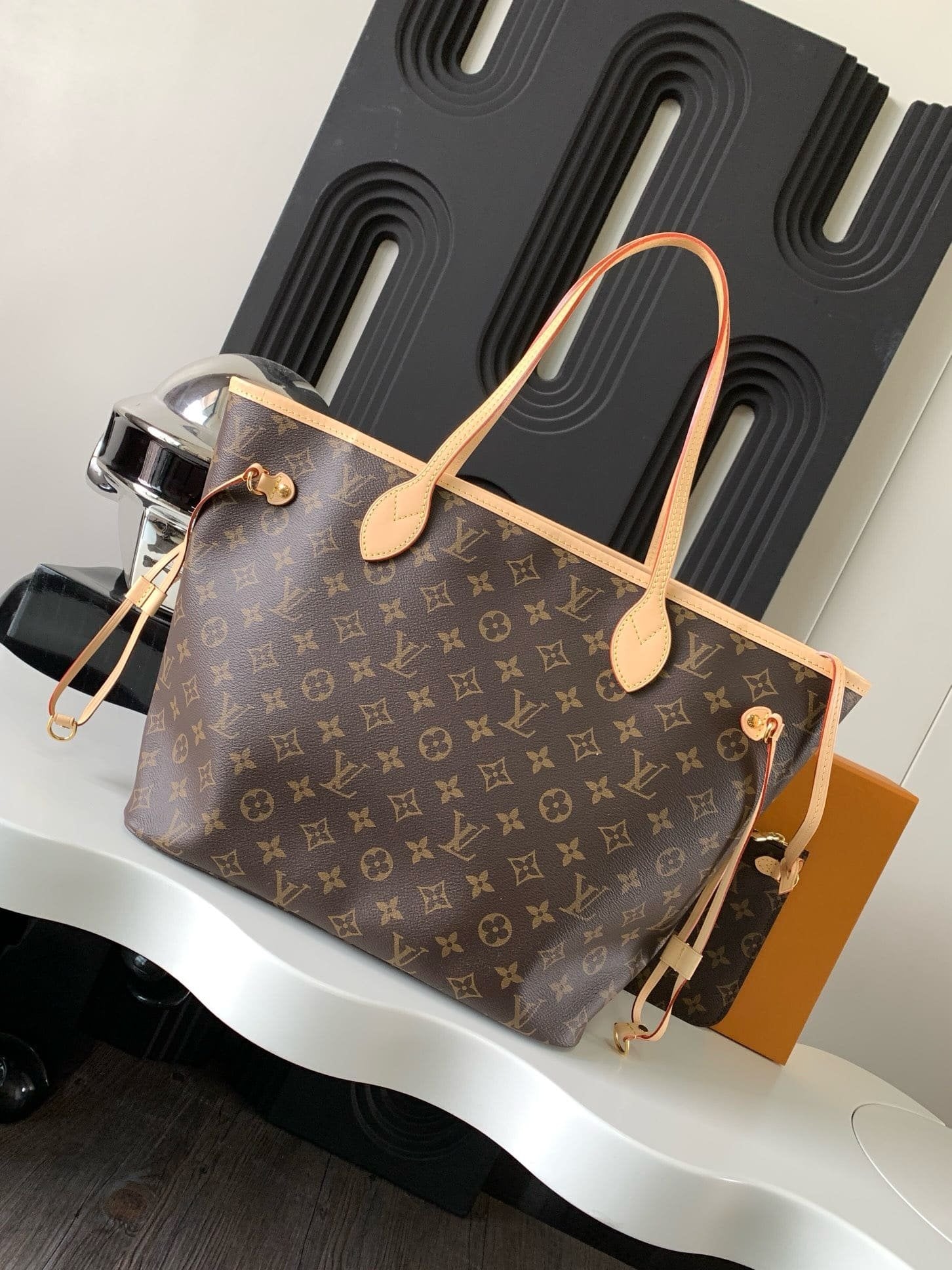 Louis Vuitton M46975 Neverfull MM