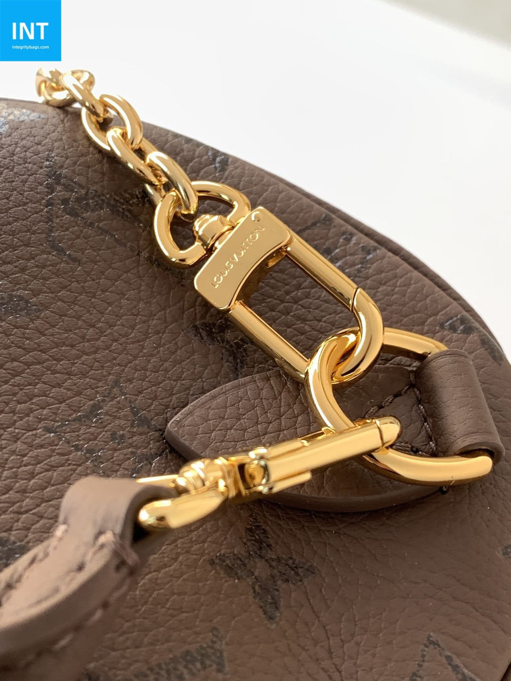 Louis Vuitton M26691 Speedy Bandoulière 25