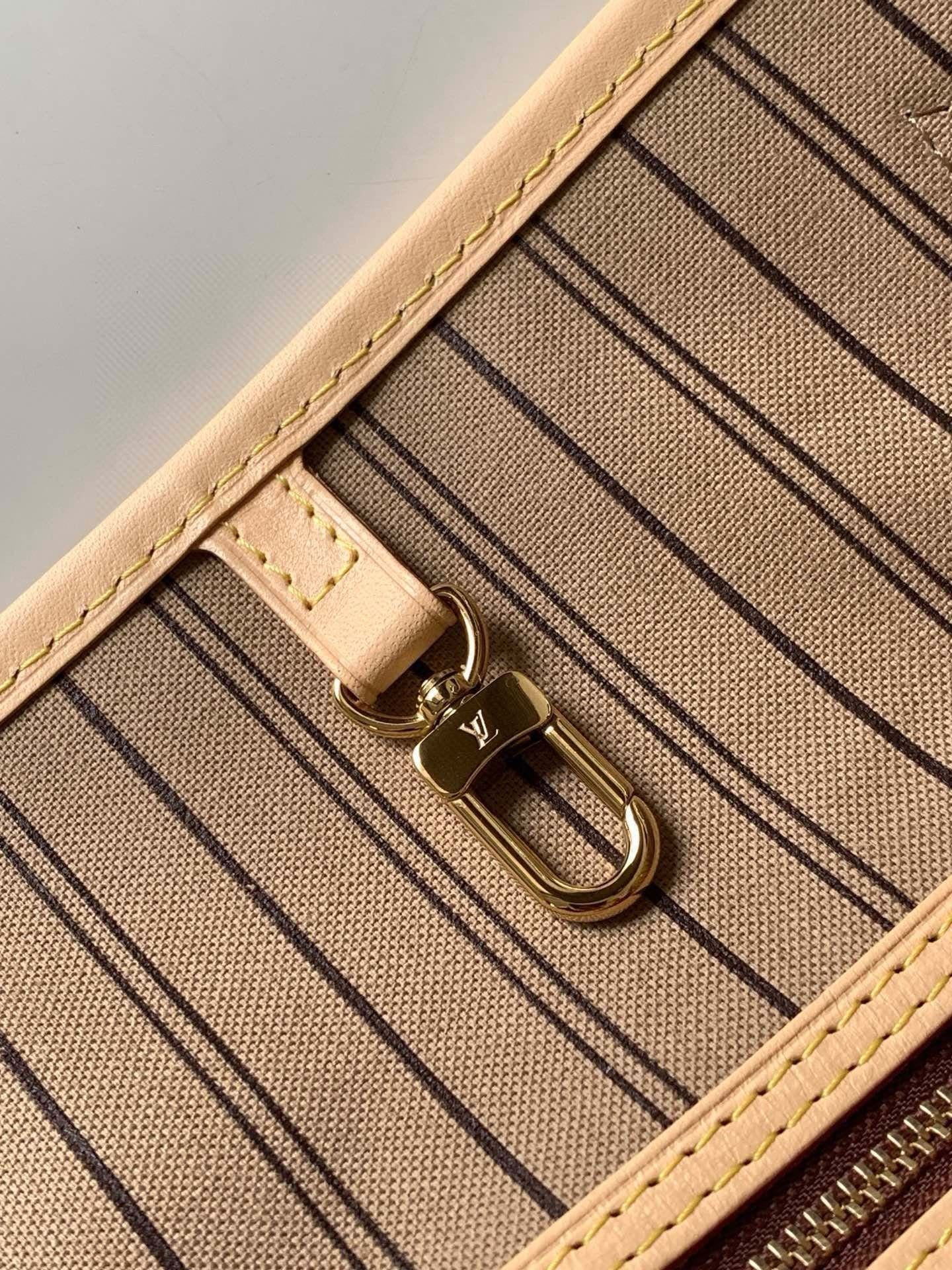 Louis Vuitton M46975 Neverfull MM