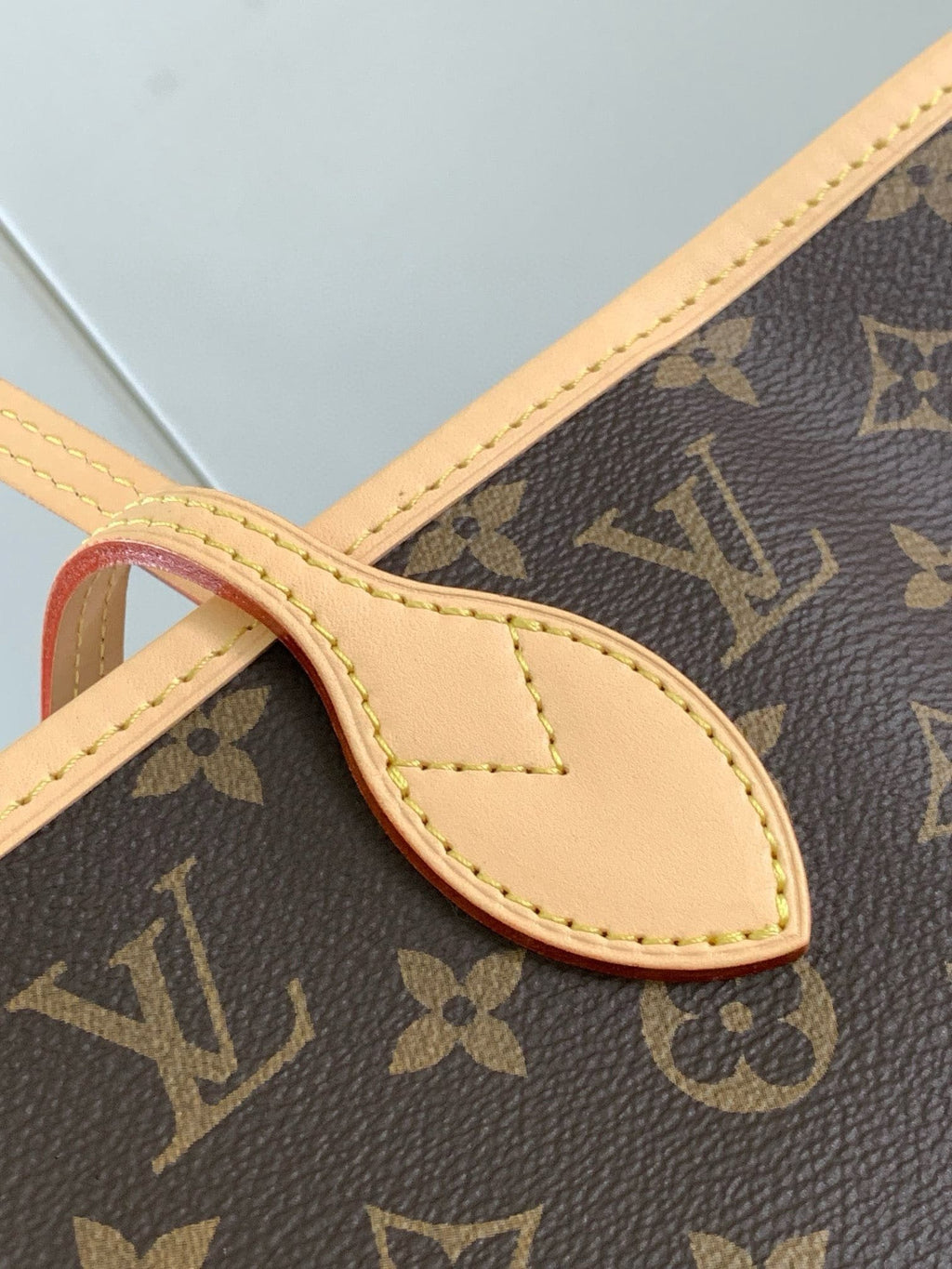 Louis Vuitton M46975 Neverfull MM