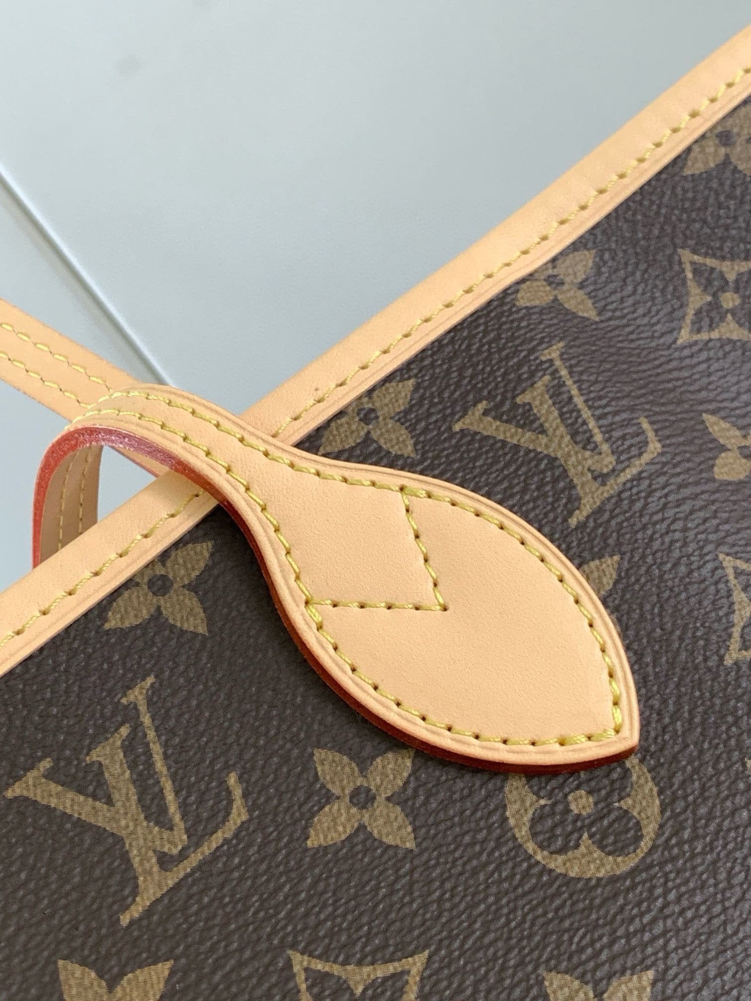 Louis Vuitton M46975 Neverfull MM