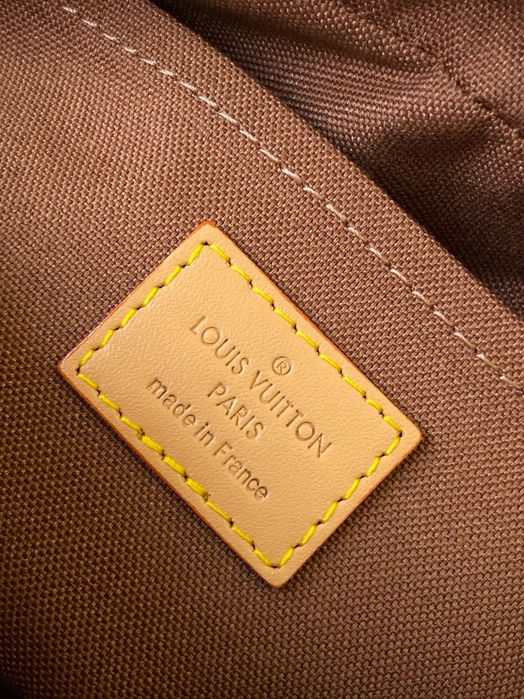 Louis Vuitton M14058 Trocadéro Wearable Wallet