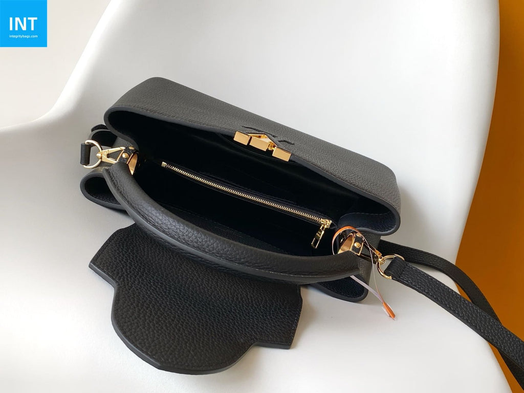 Louis Vuitton M24727 Capucines MM