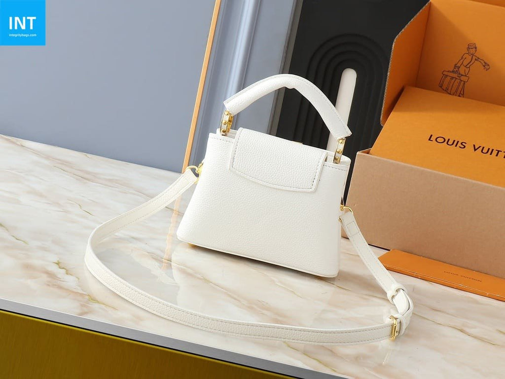 Louis Vuitton M24733 Capucines Mini