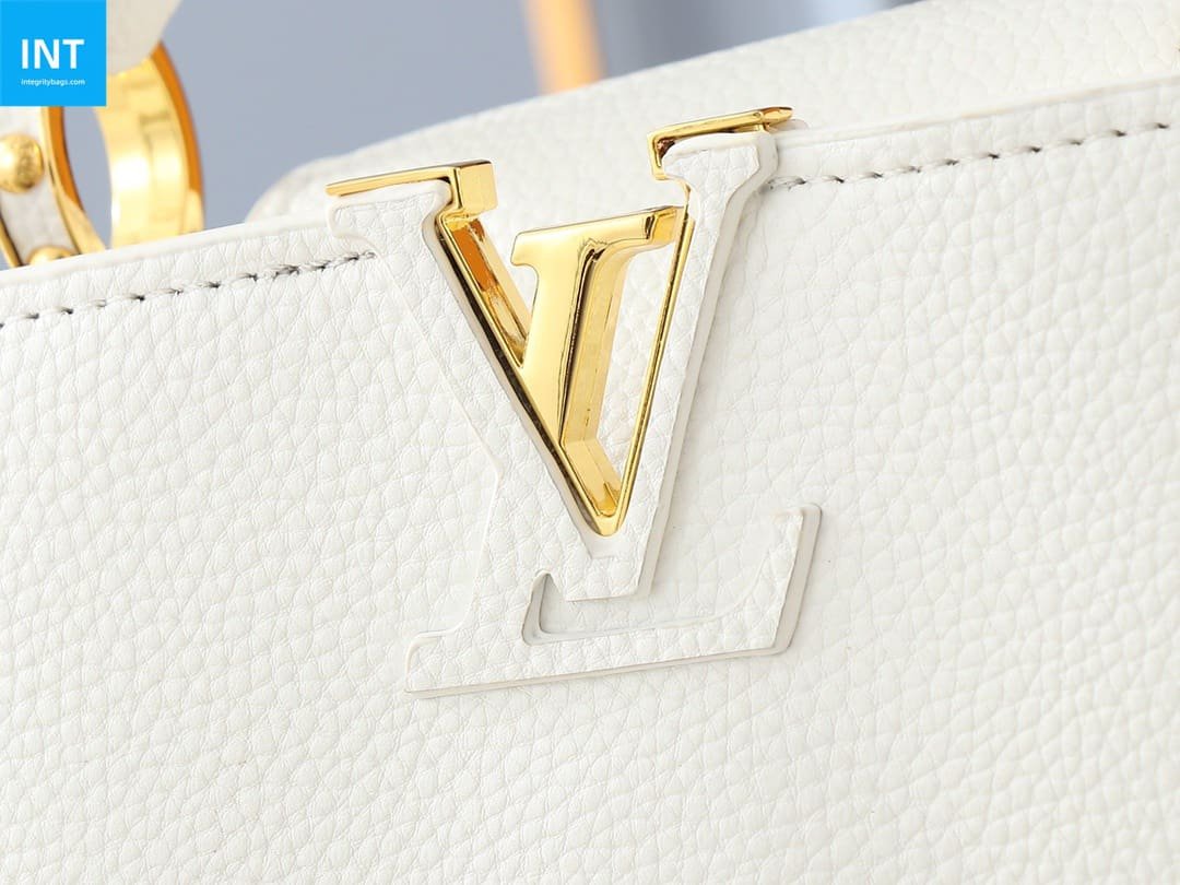 Louis Vuitton M24733 Capucines Mini