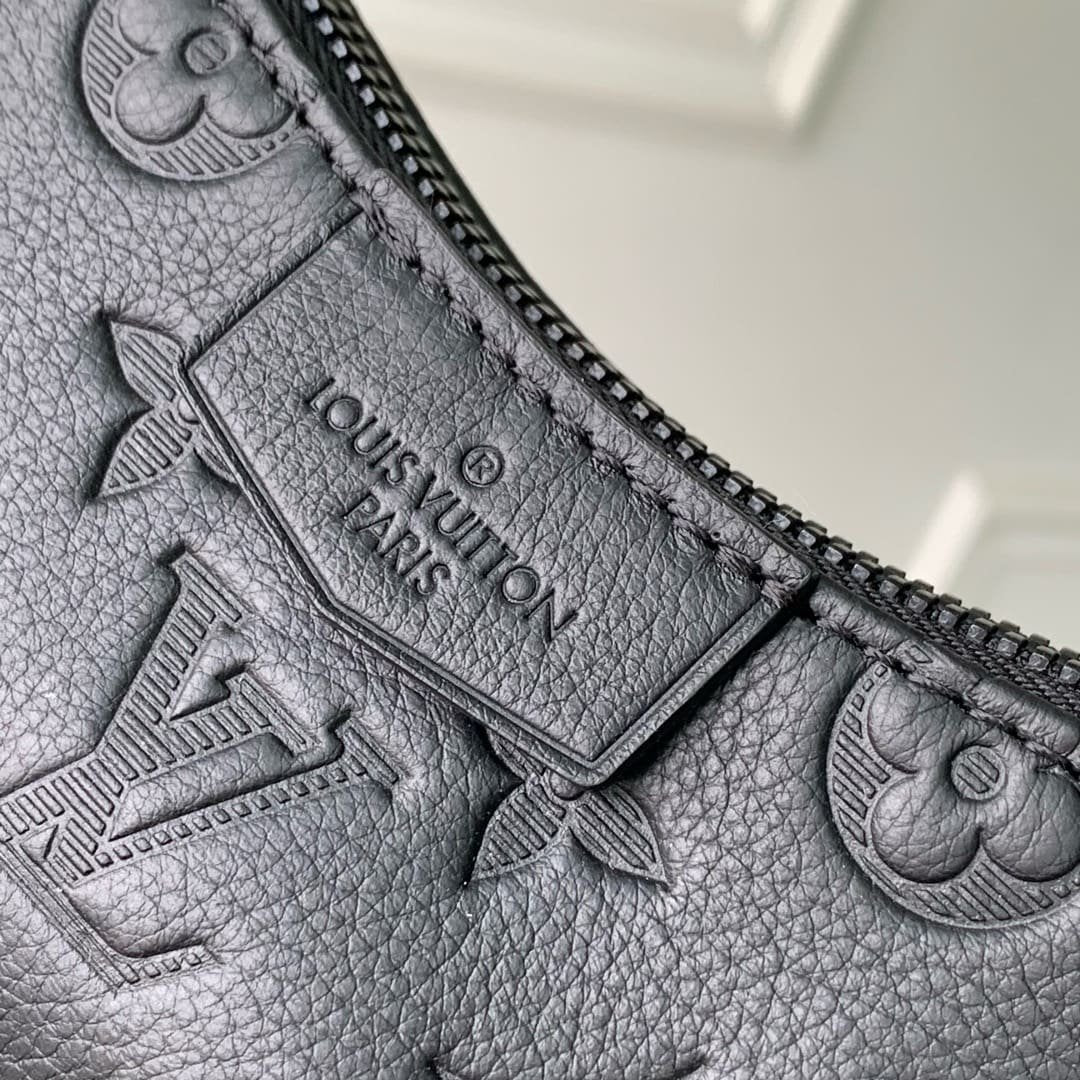 Louis Vuitton M14778 Hobo Cargo