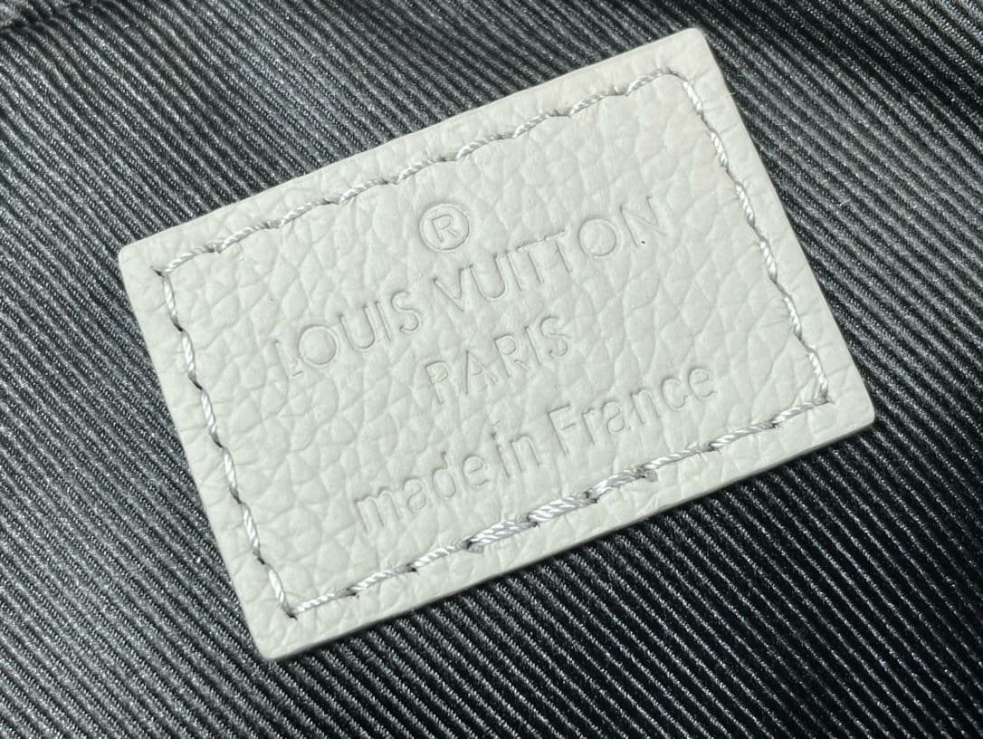 Louis Vuitton M46603 Trio Messenger