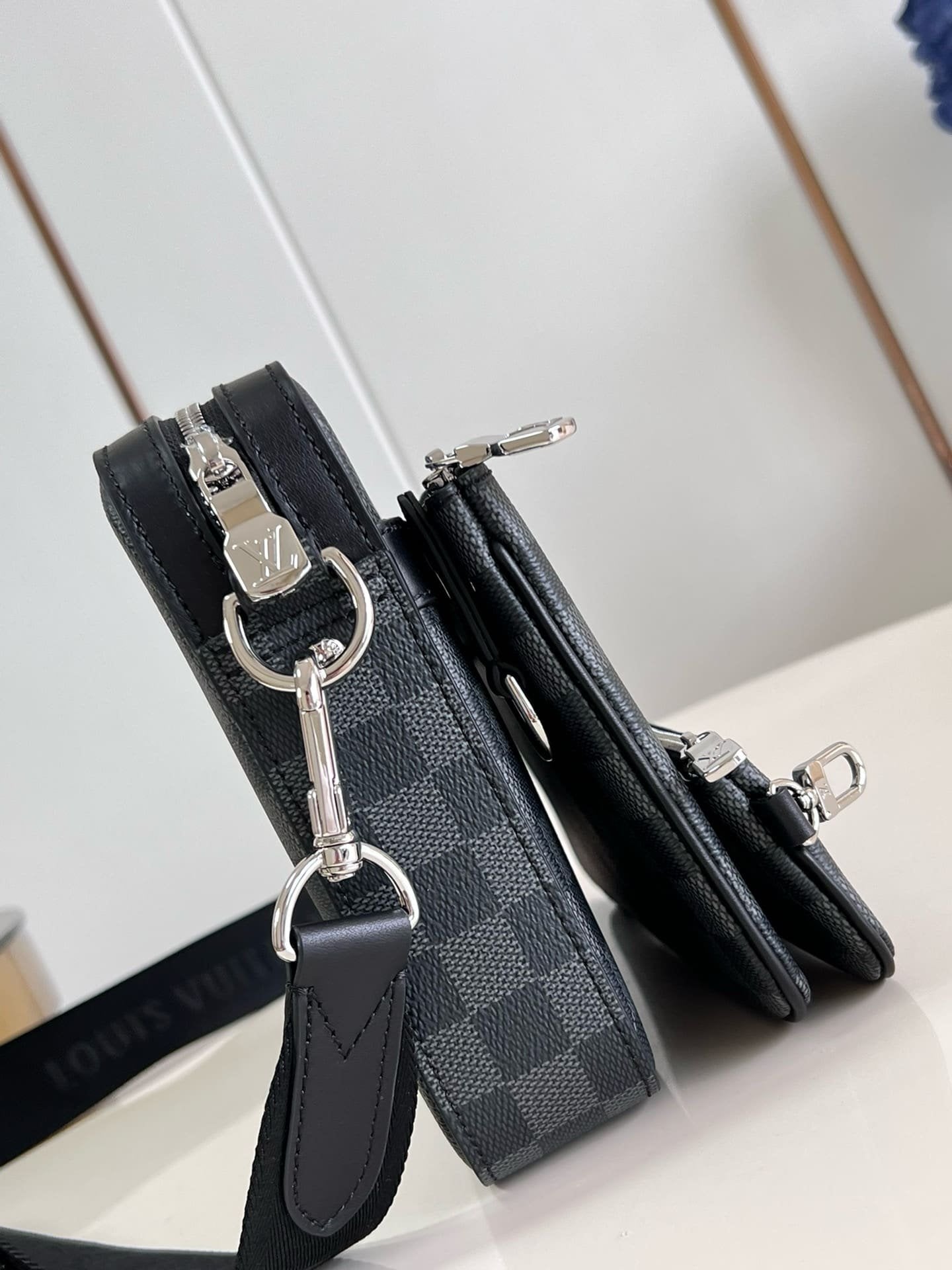 Louis Vuitton N40519 Trio Messenger