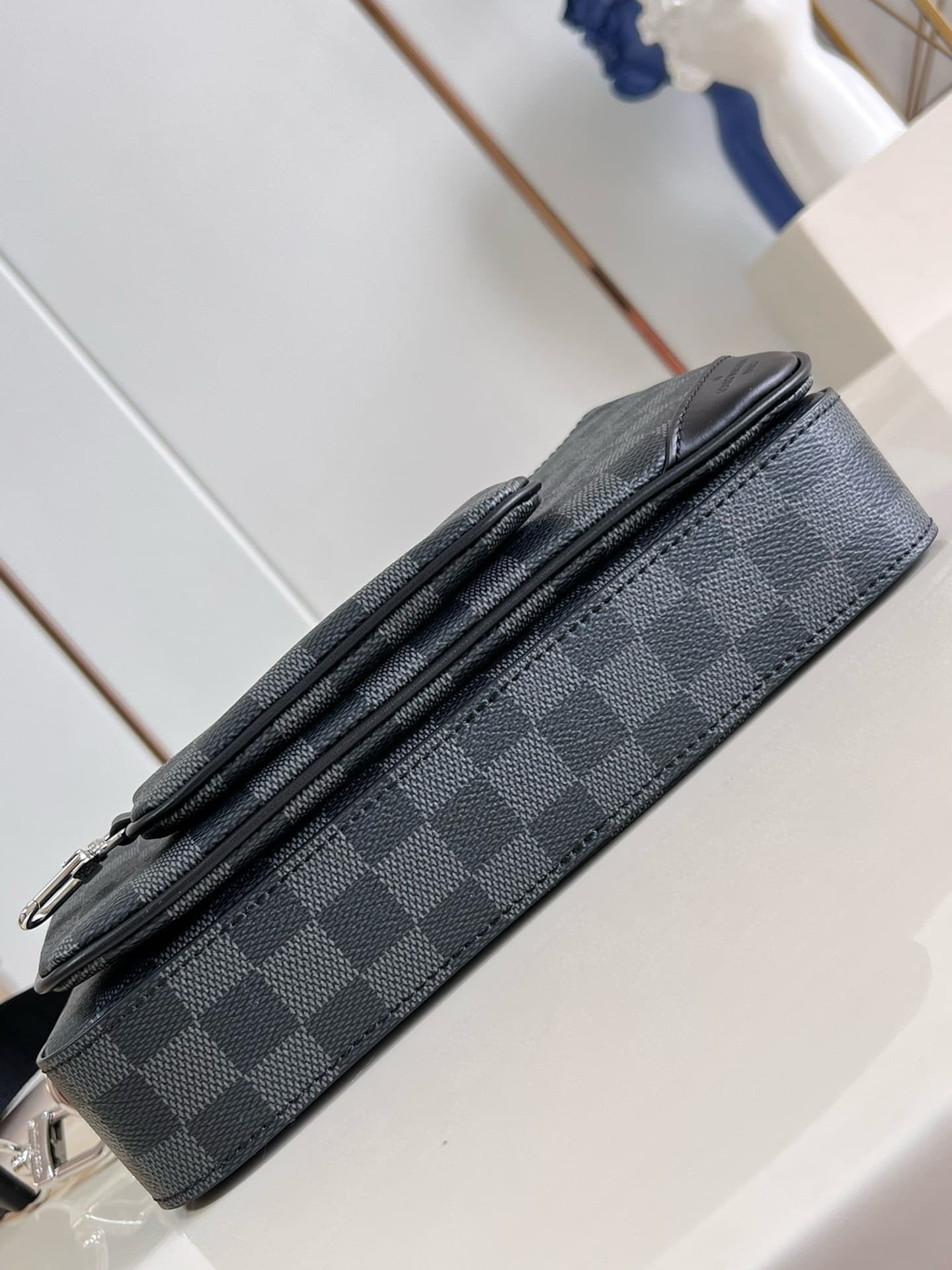 Louis Vuitton N40519 Trio Messenger