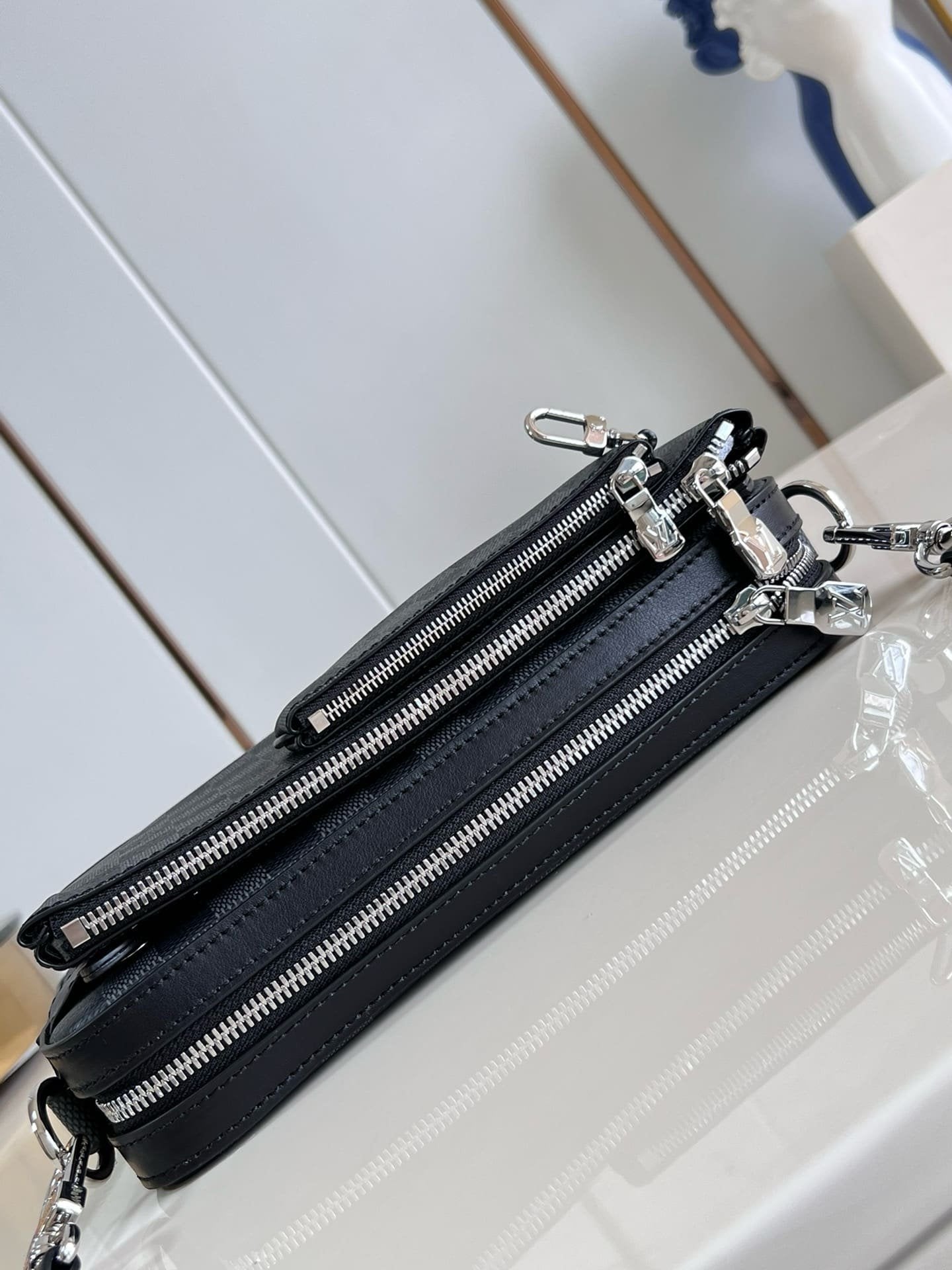 Louis Vuitton N40519 Trio Messenger