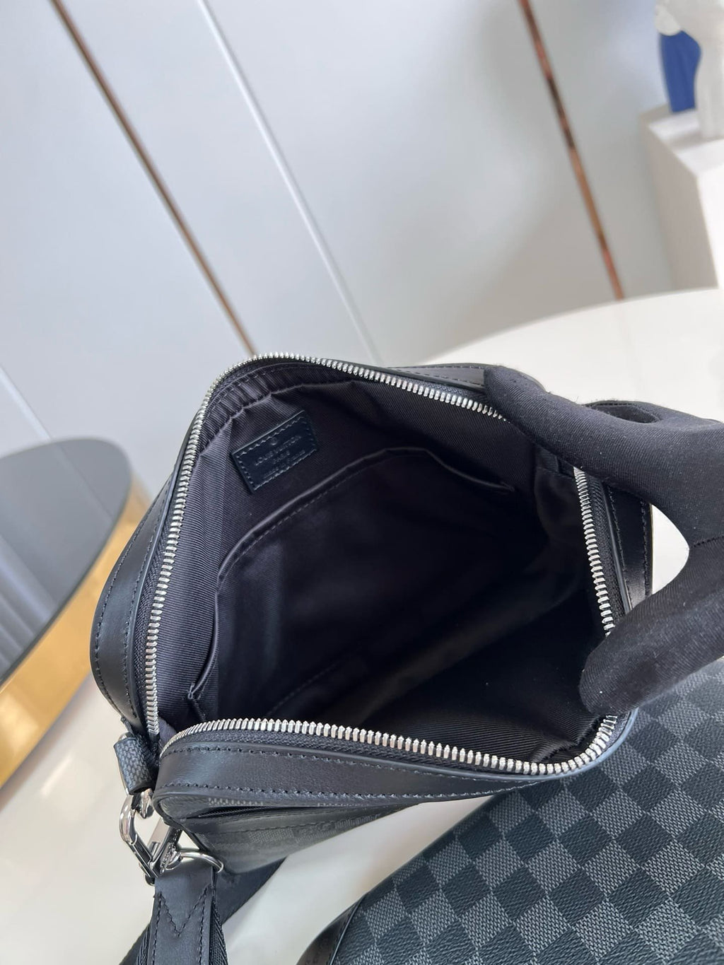 Louis Vuitton N40519 Trio Messenger