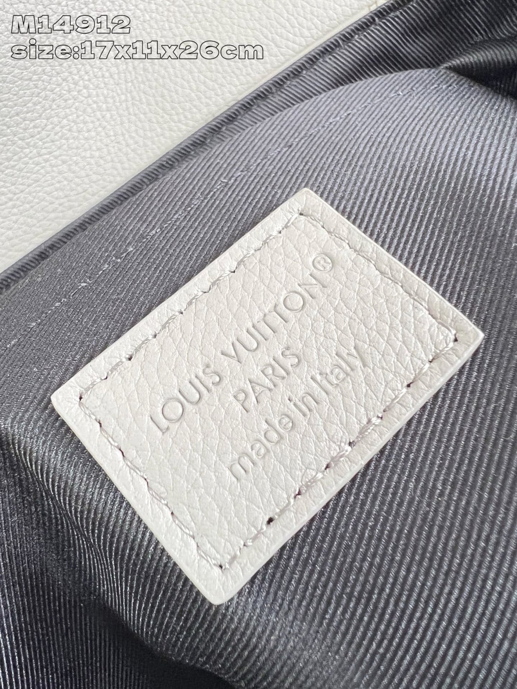 Louis Vuitton M14912 Pulse Messenger