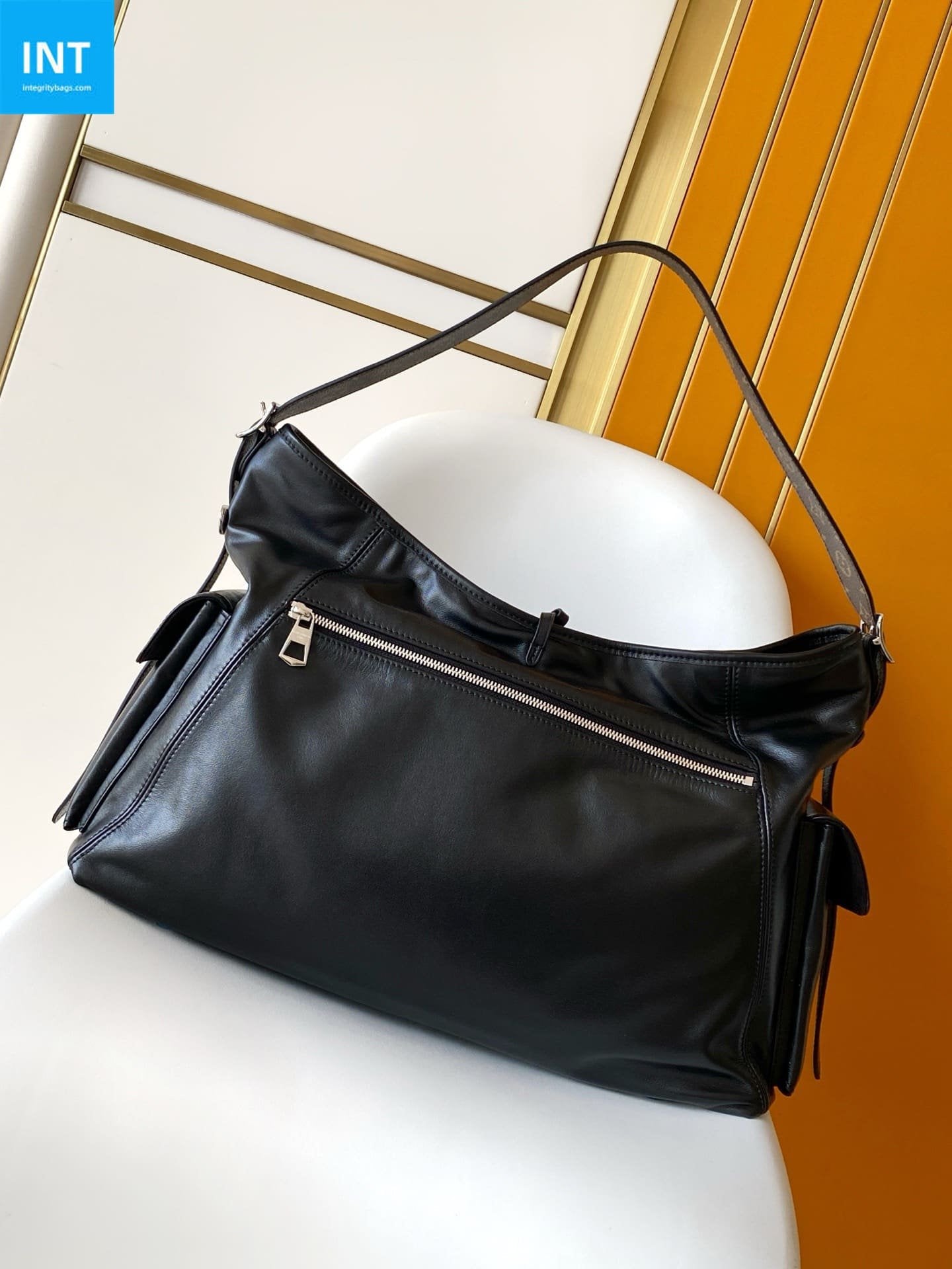 Louis Vuitton M15175 CarryAll Travel Bag