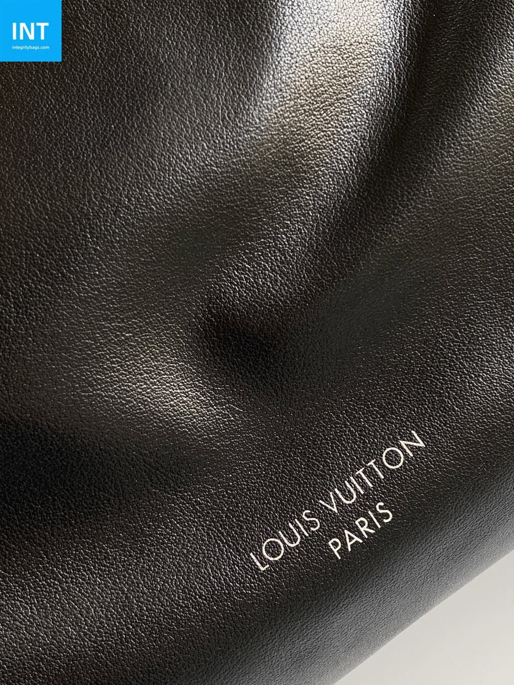 Louis Vuitton M15175 CarryAll Travel Bag