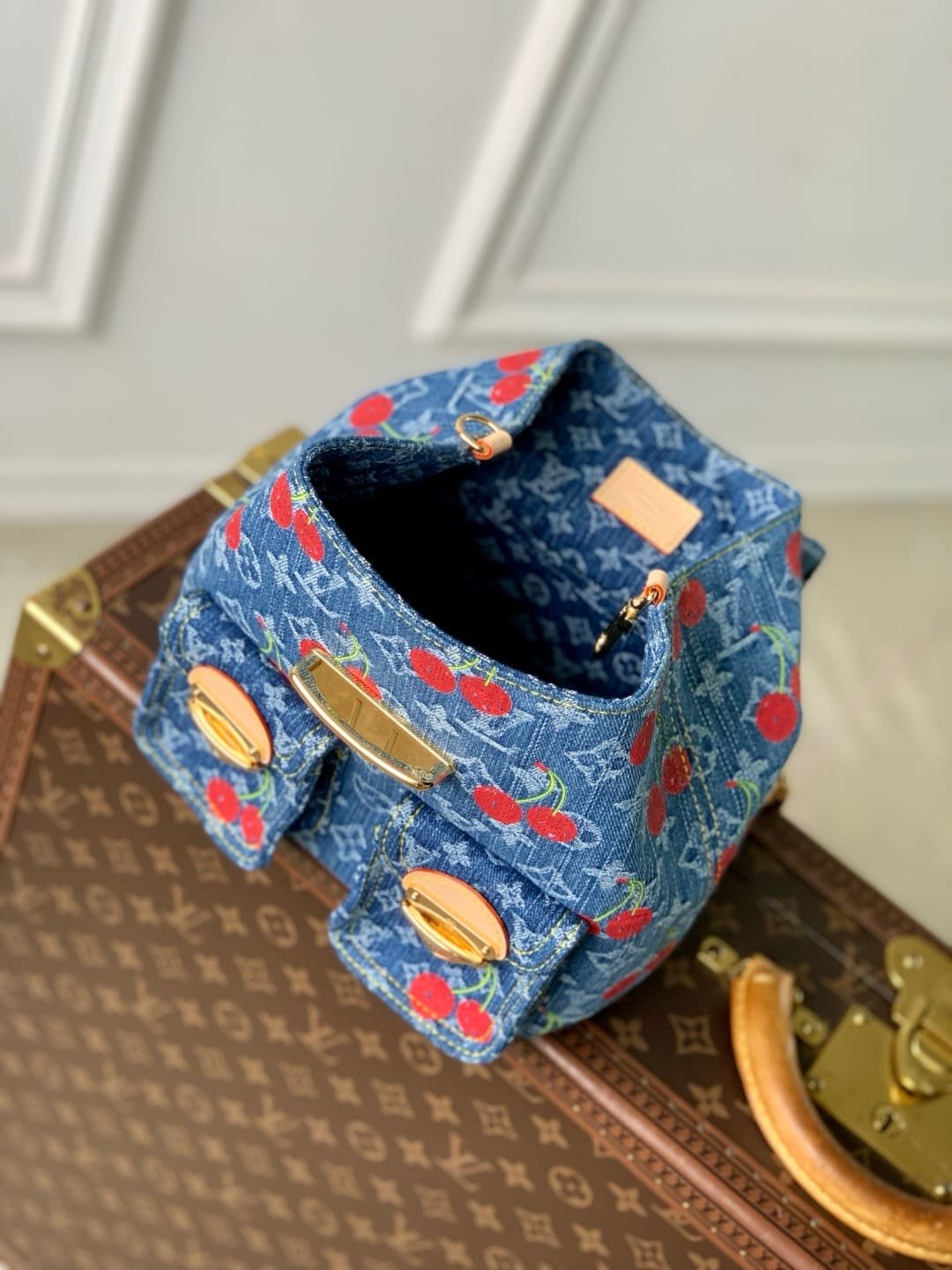 Louis Vuitton M13679 LV x TM Venice NM