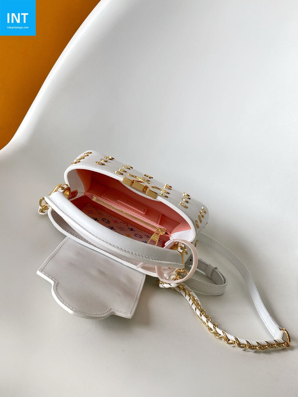 Louis Vuitton M14165 LV x TM Capucines Mini
