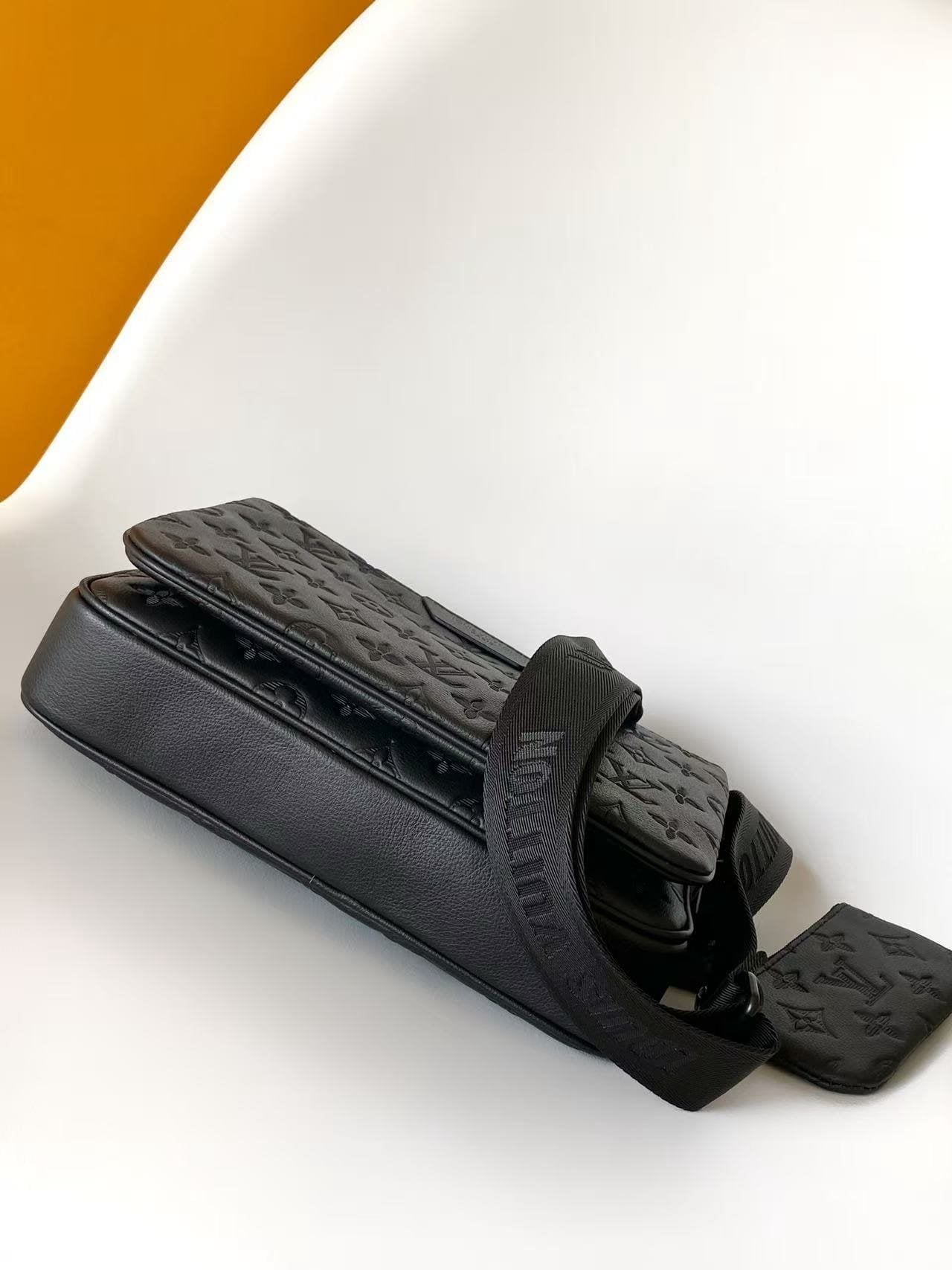 Louis Vuitton M26713 Trio Messenger