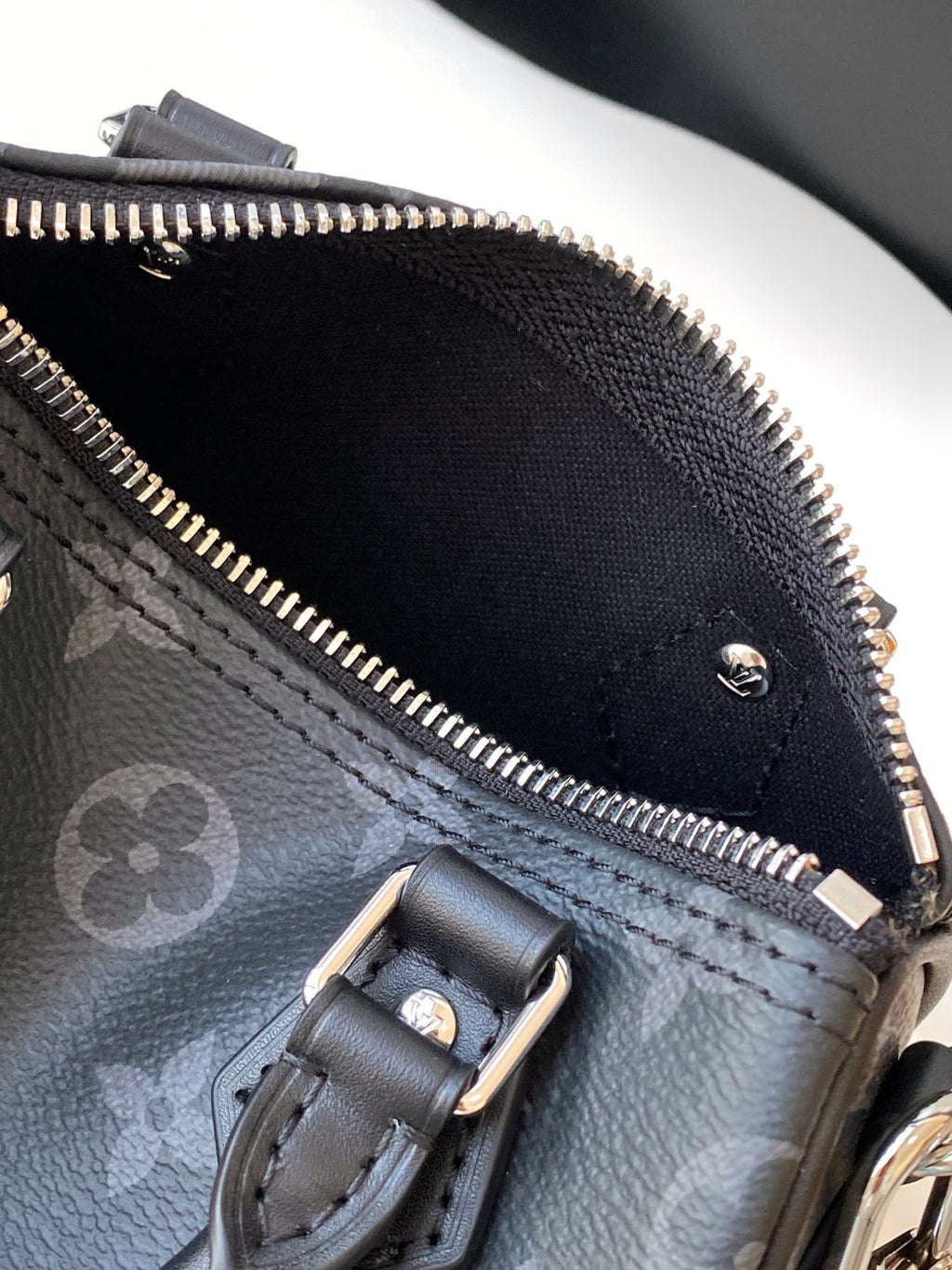 Louis Vuitton M26573 Nano Speedy