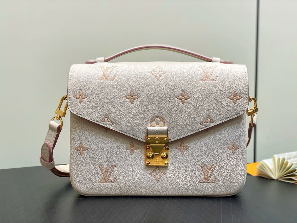 Louis Vuitton M14977 Pochette Métis