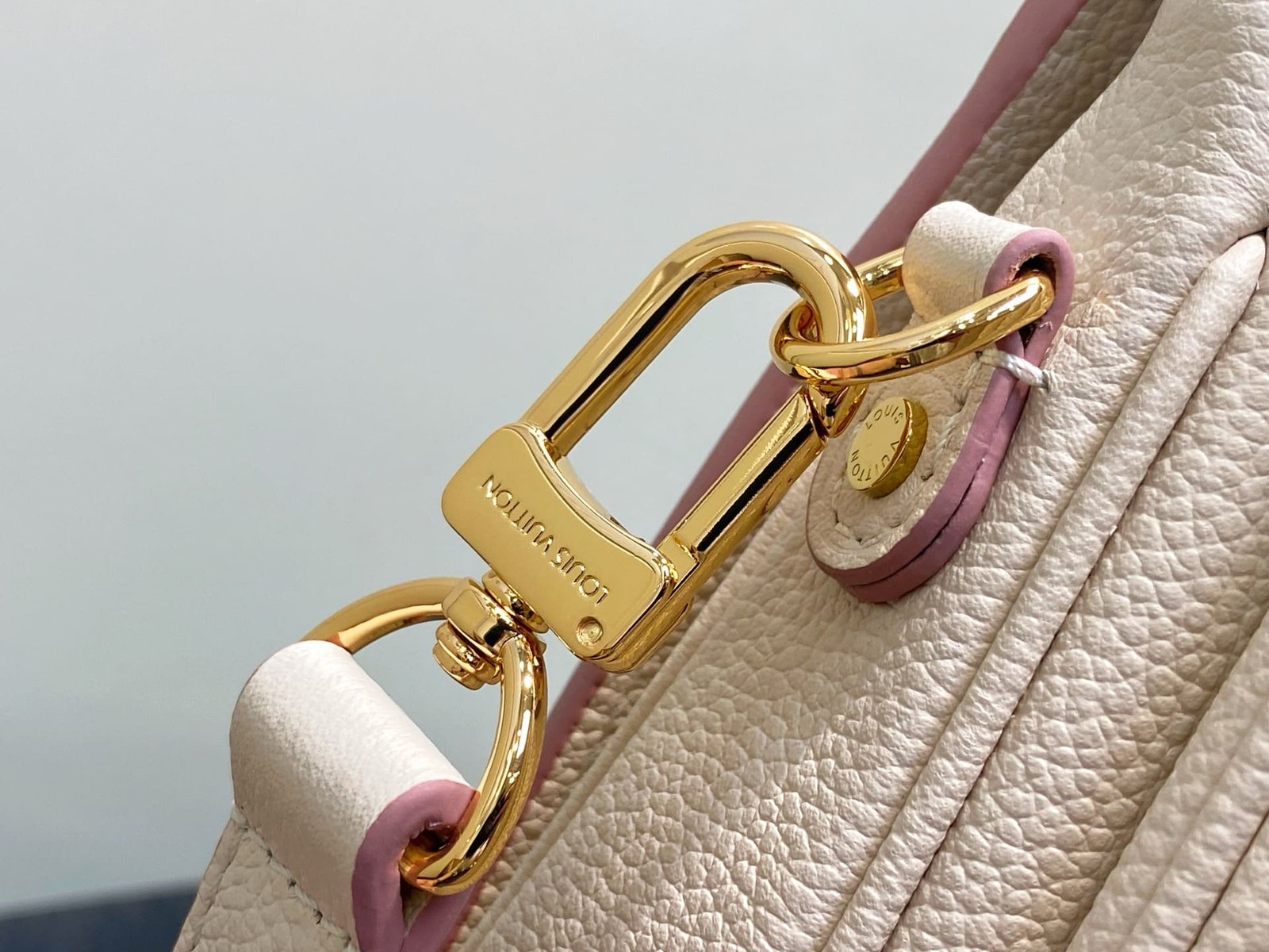 Louis Vuitton M14977 Pochette Métis