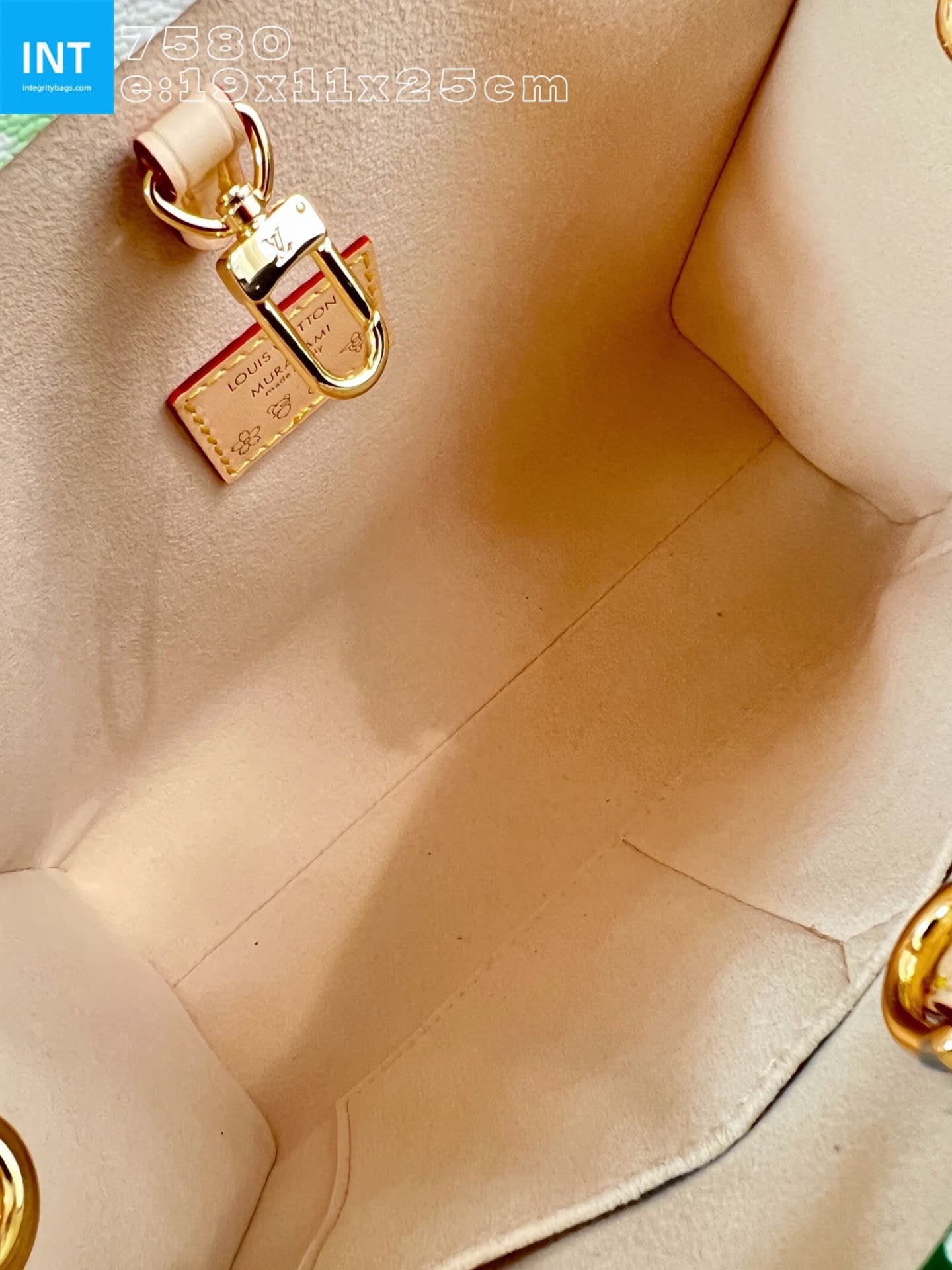 Louis Vuitton M27580 LV x TM Onthego PM