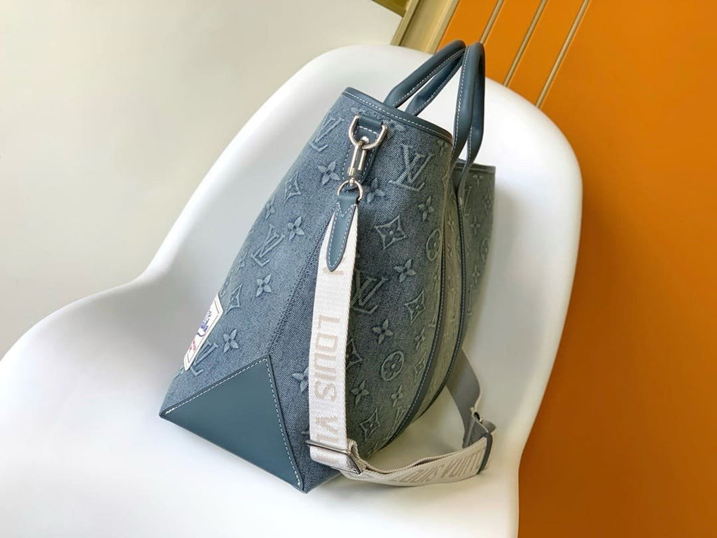Louis Vuitton M22537 Weekend Tote NM