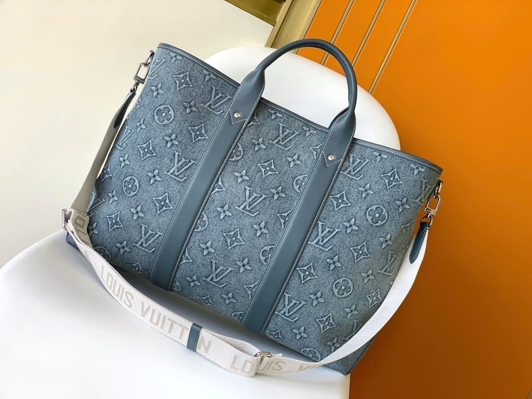 Louis Vuitton M22537 Weekend Tote NM
